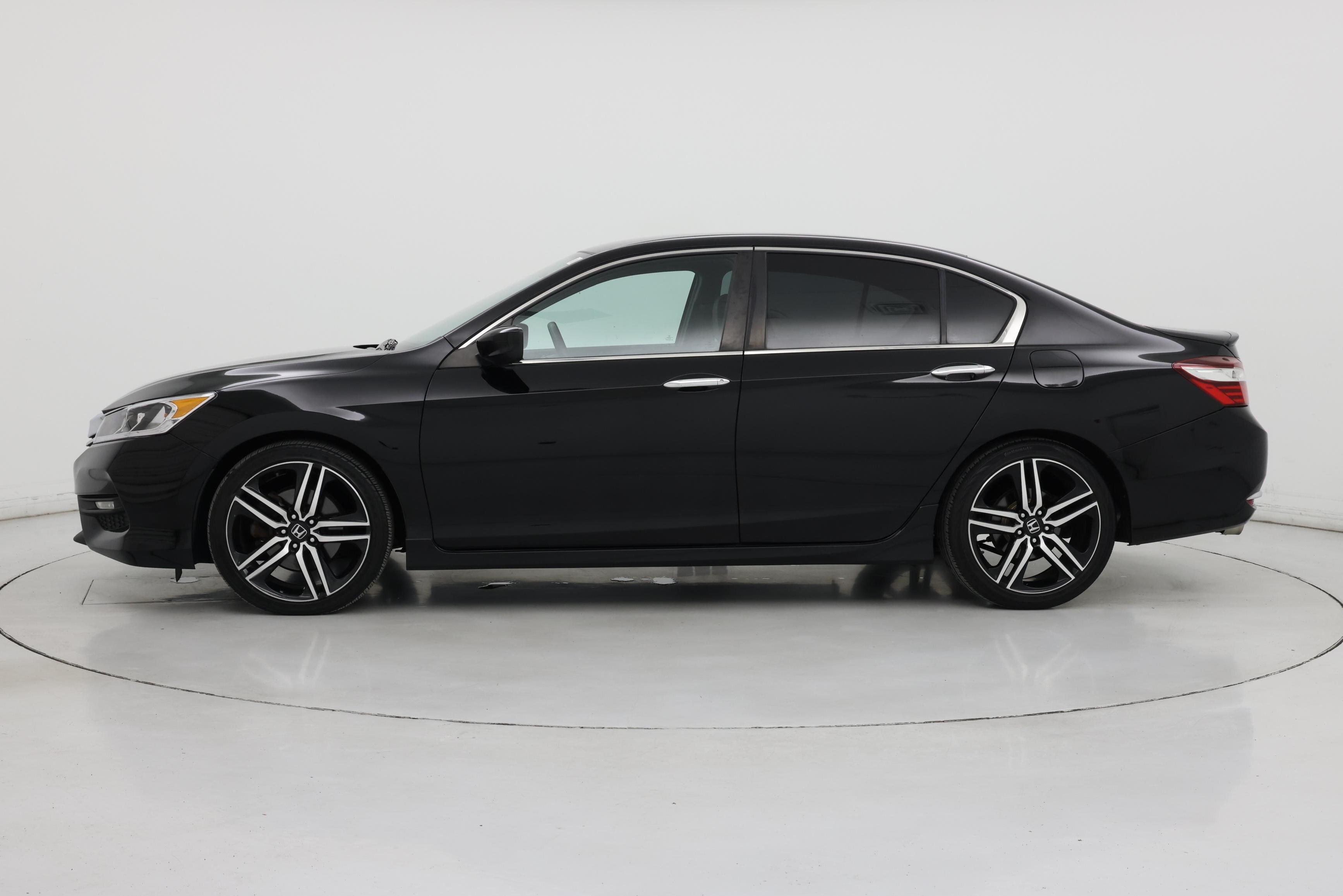 Thumbnail: 2017 Honda Accord - 3