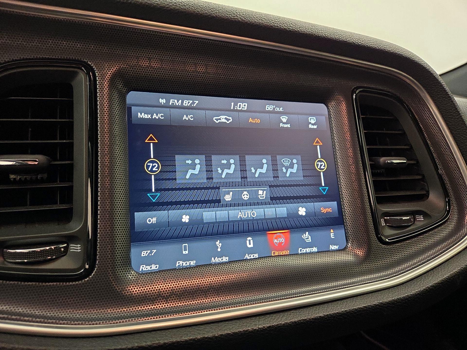 Thumbnail: 2018 Dodge Challenger - 17