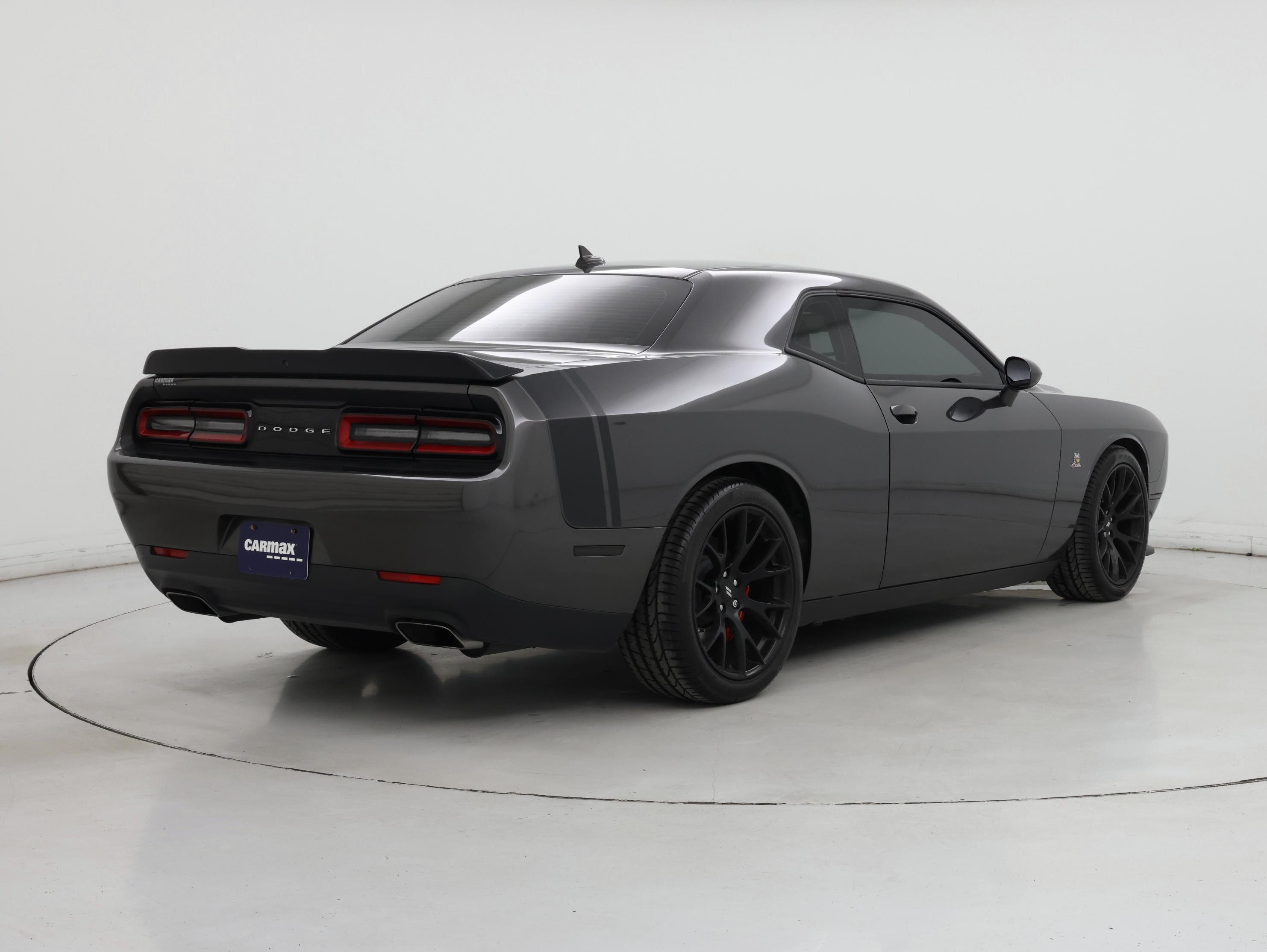Thumbnail: 2018 Dodge Challenger - 8