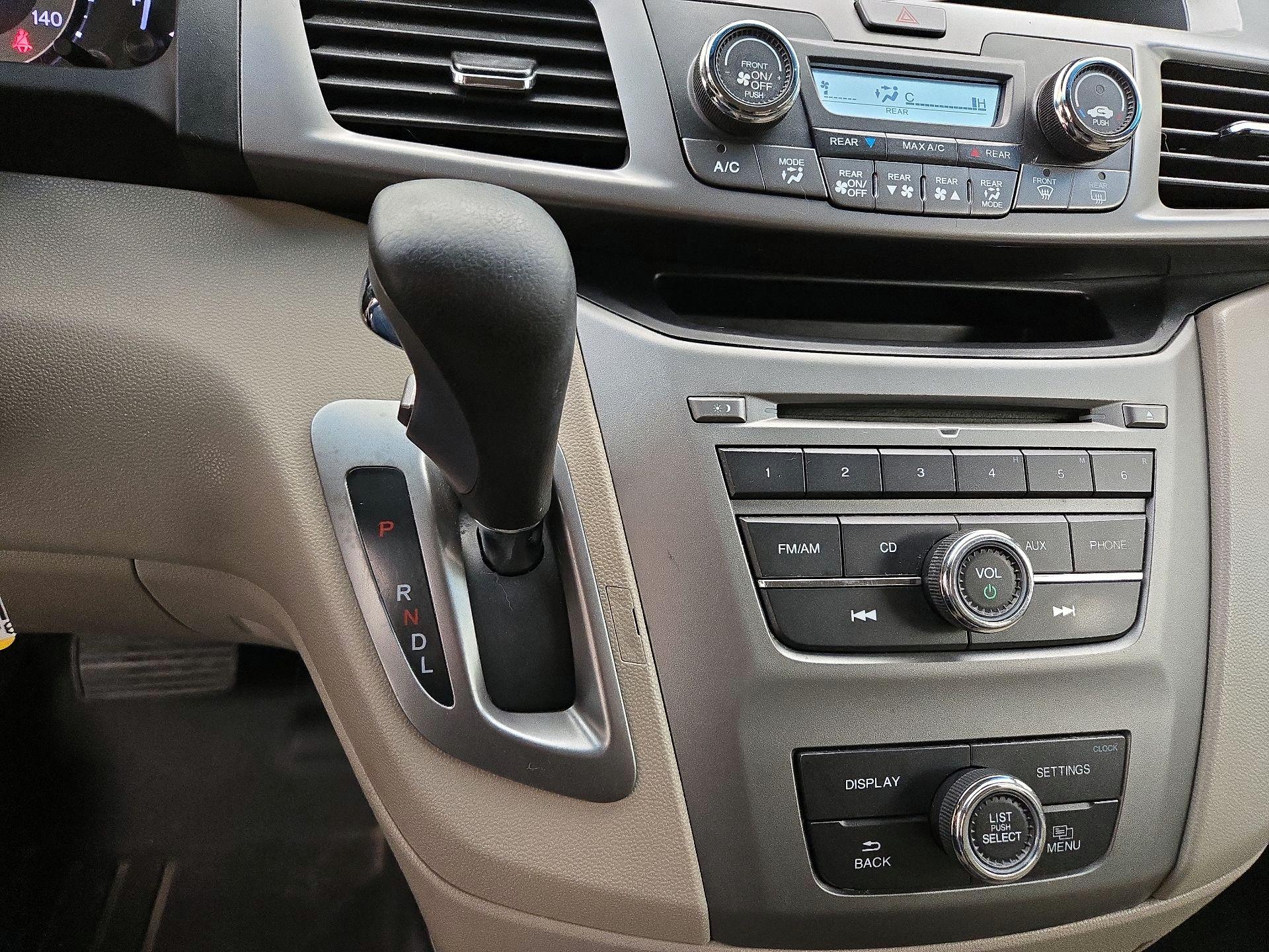 Thumbnail: 2016 Honda Odyssey - 17