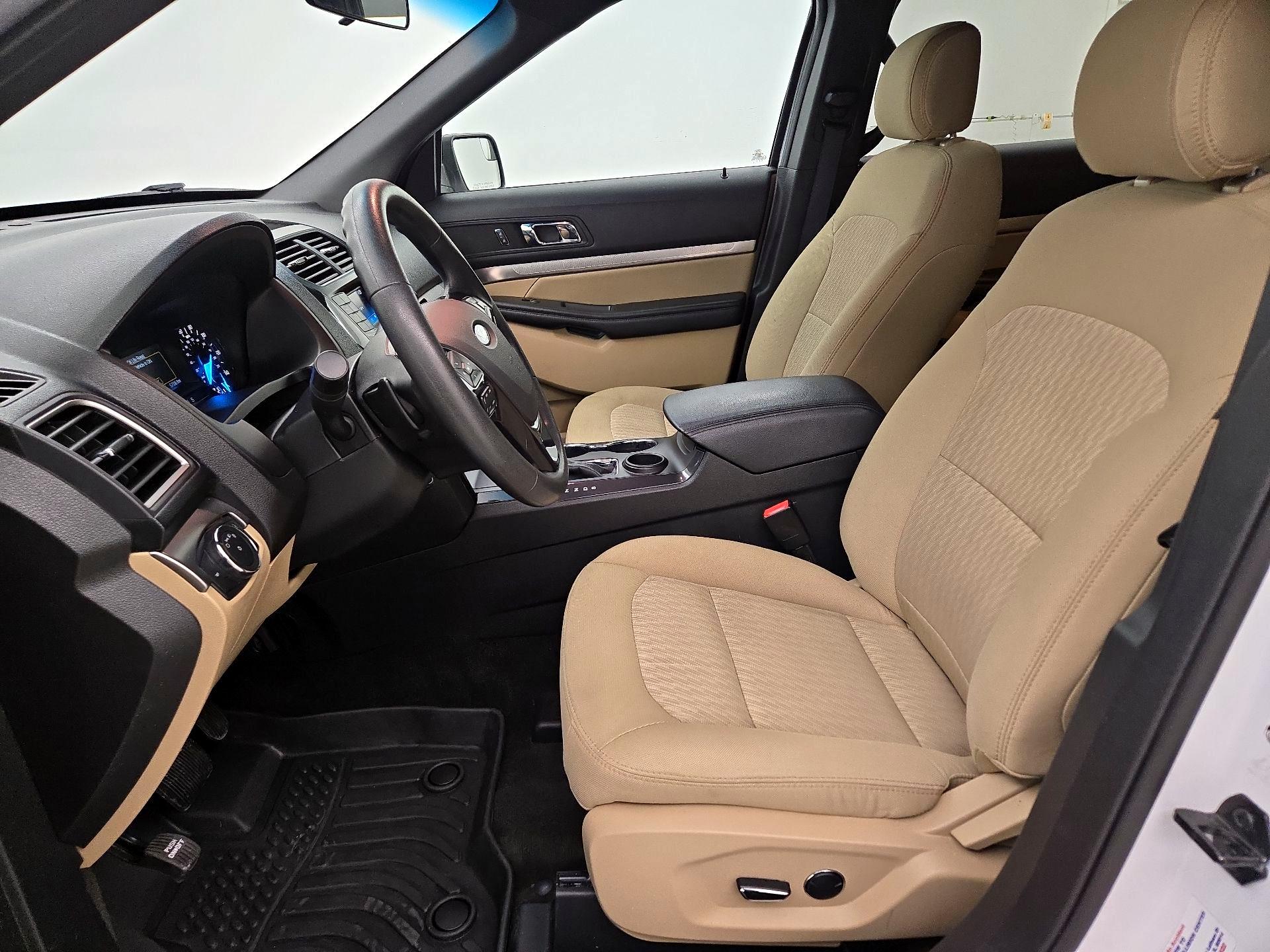 Thumbnail: 2017 Ford Explorer - 11