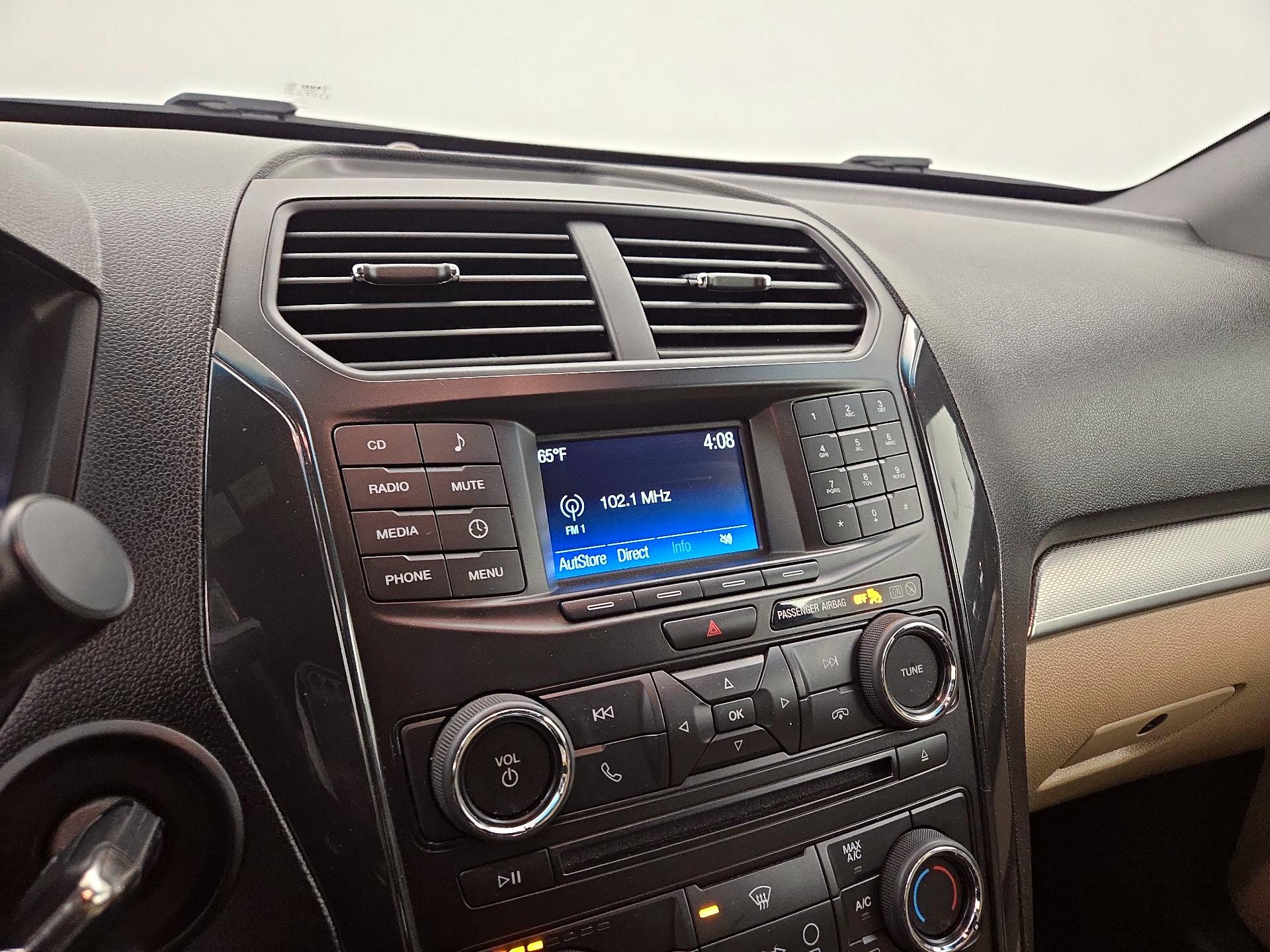 Thumbnail: 2017 Ford Explorer - 15