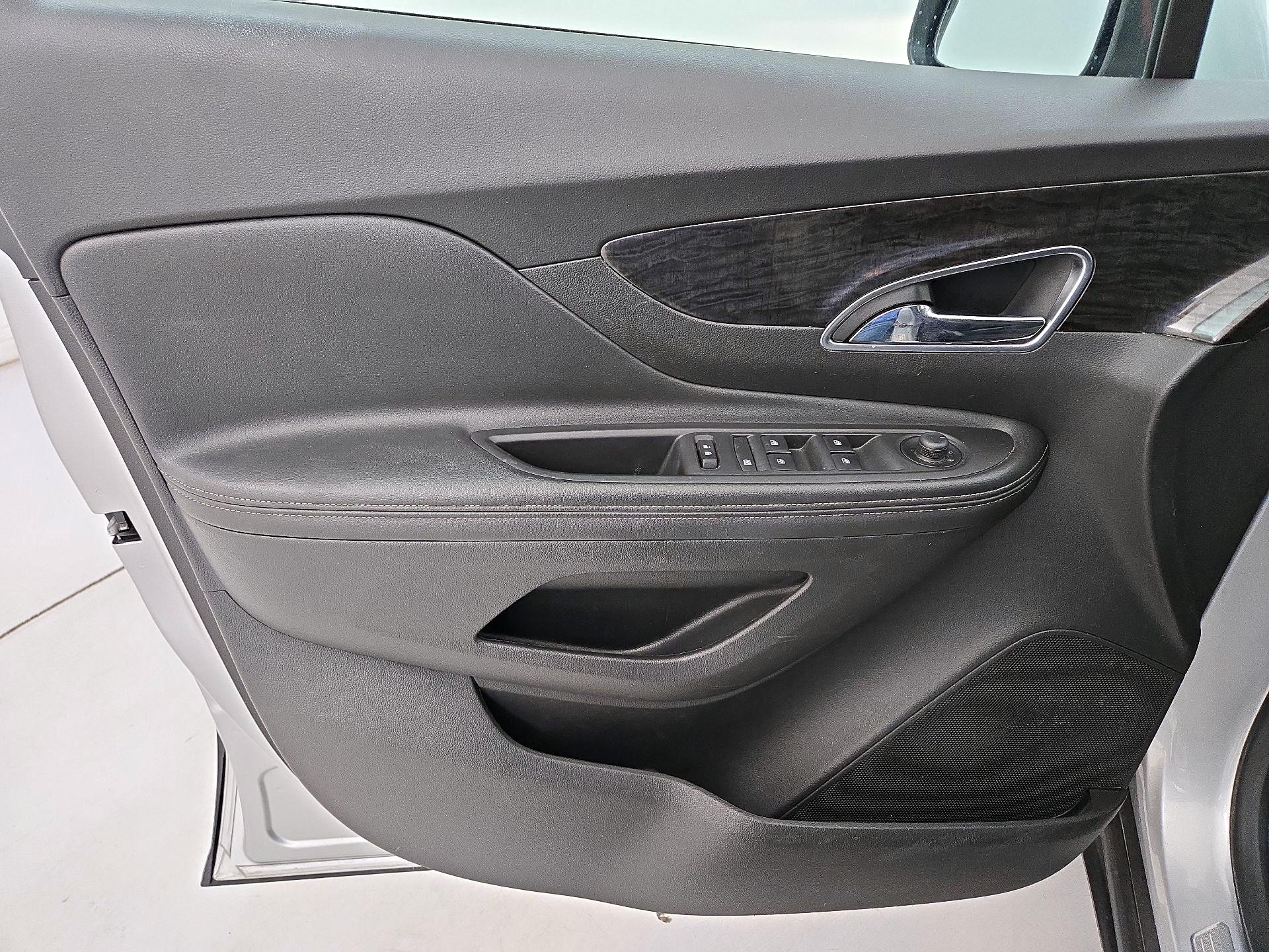 Thumbnail: 2016 Buick Encore - 12