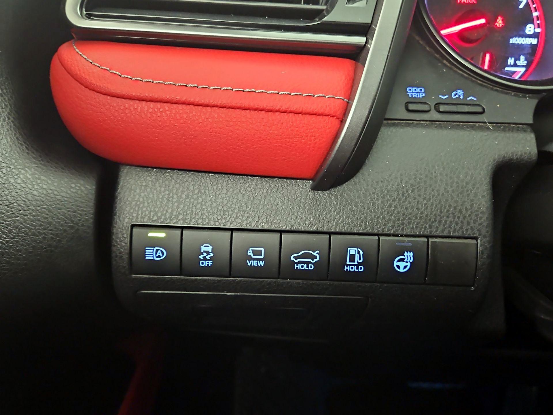 Thumbnail: 2022 Toyota Camry - 13