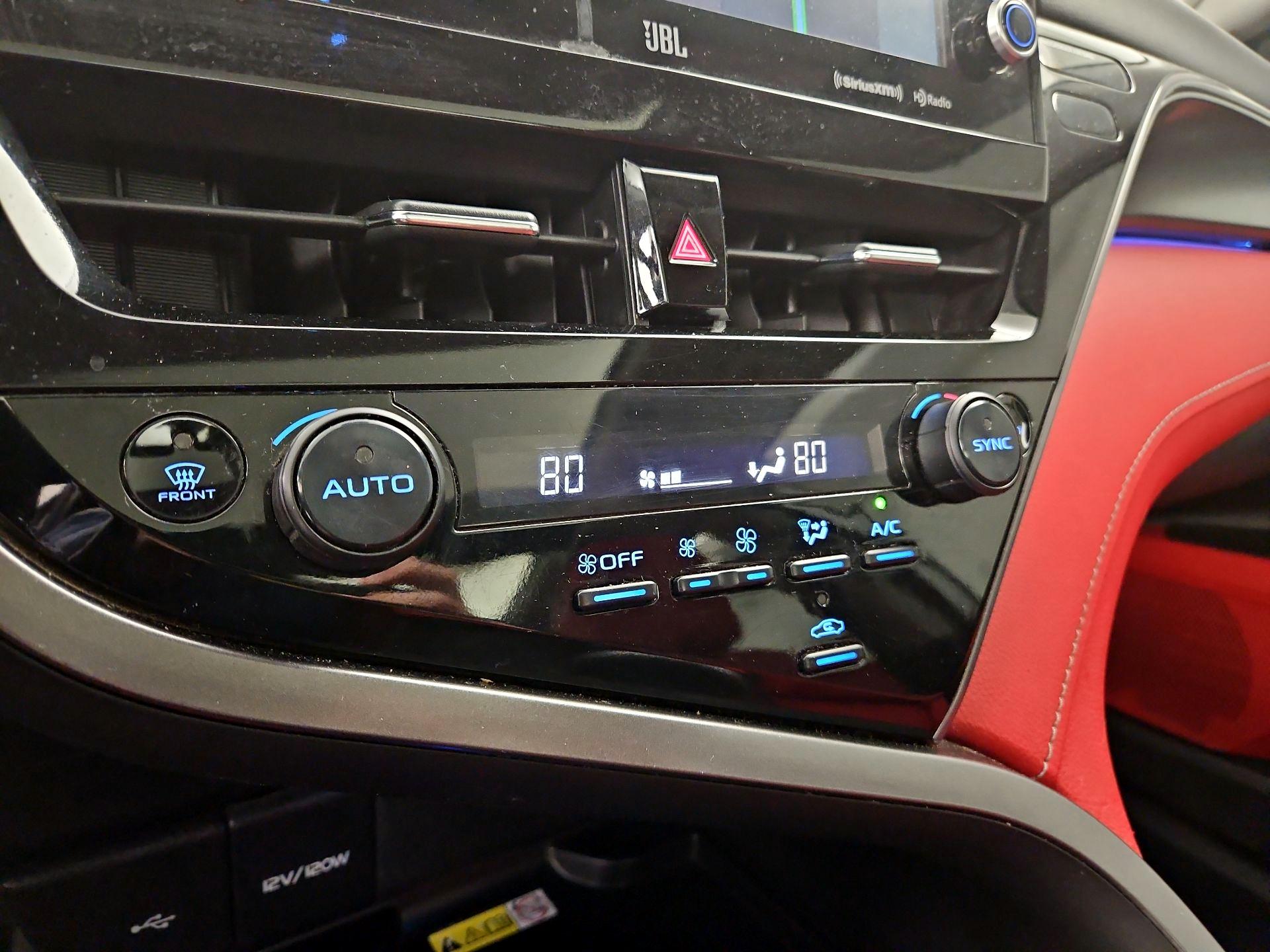 Thumbnail: 2022 Toyota Camry - 17