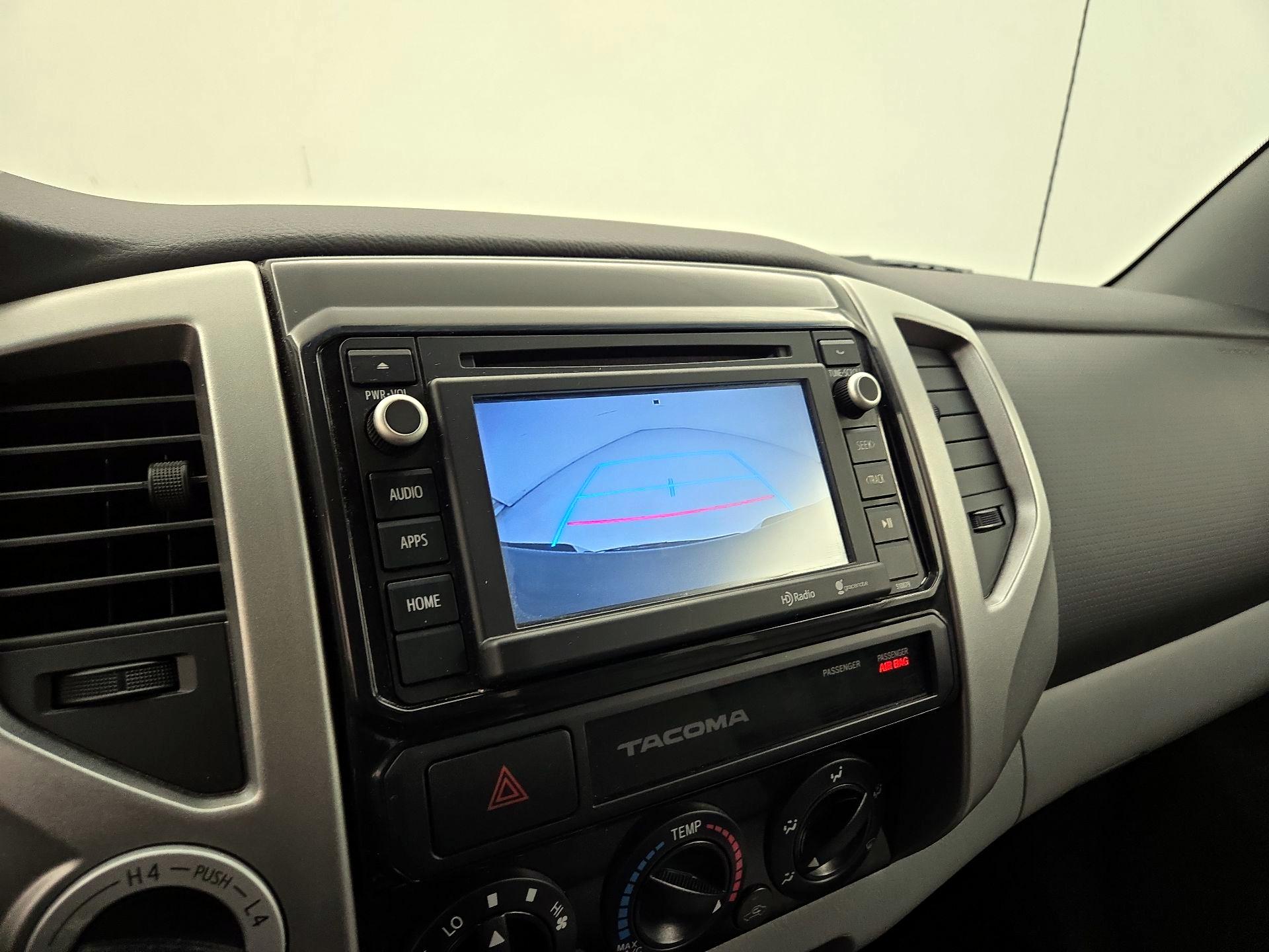 Thumbnail: 2015 Toyota Tacoma - 14