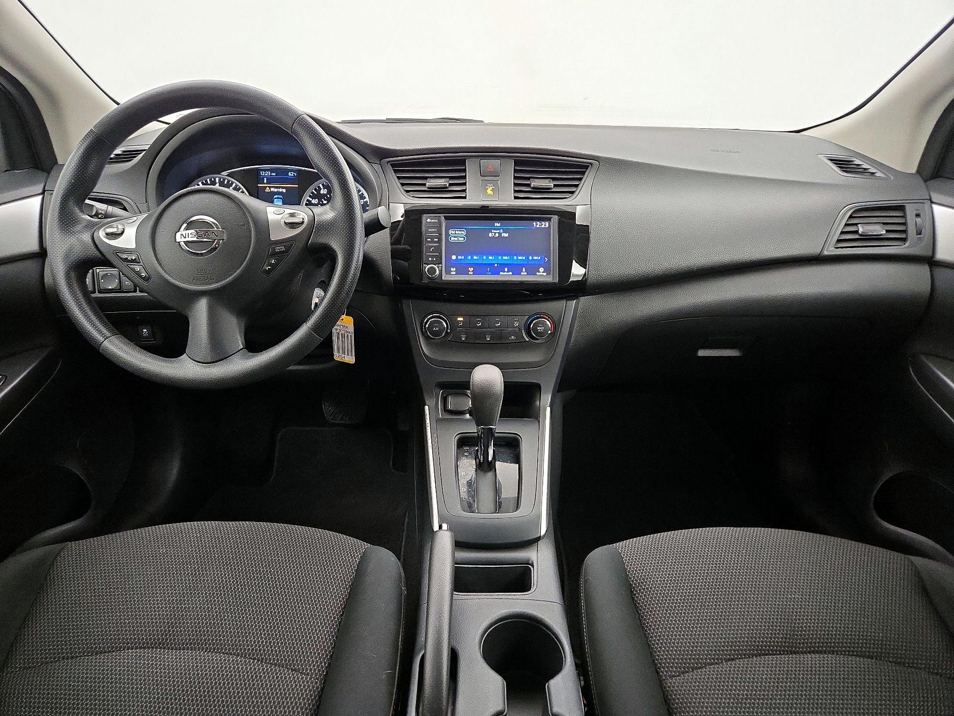 Thumbnail: 2019 Nissan Sentra - 9