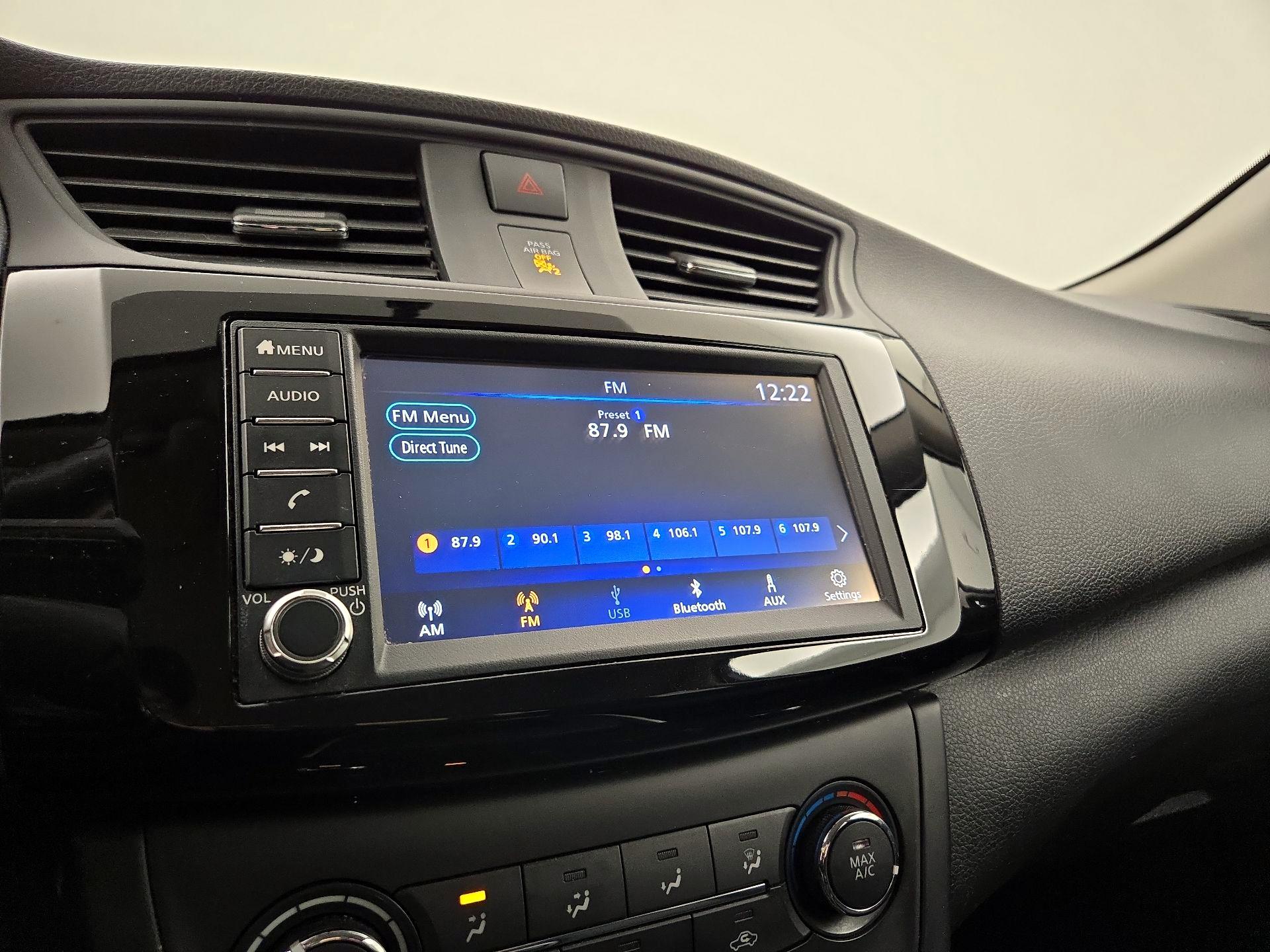 Thumbnail: 2019 Nissan Sentra - 15