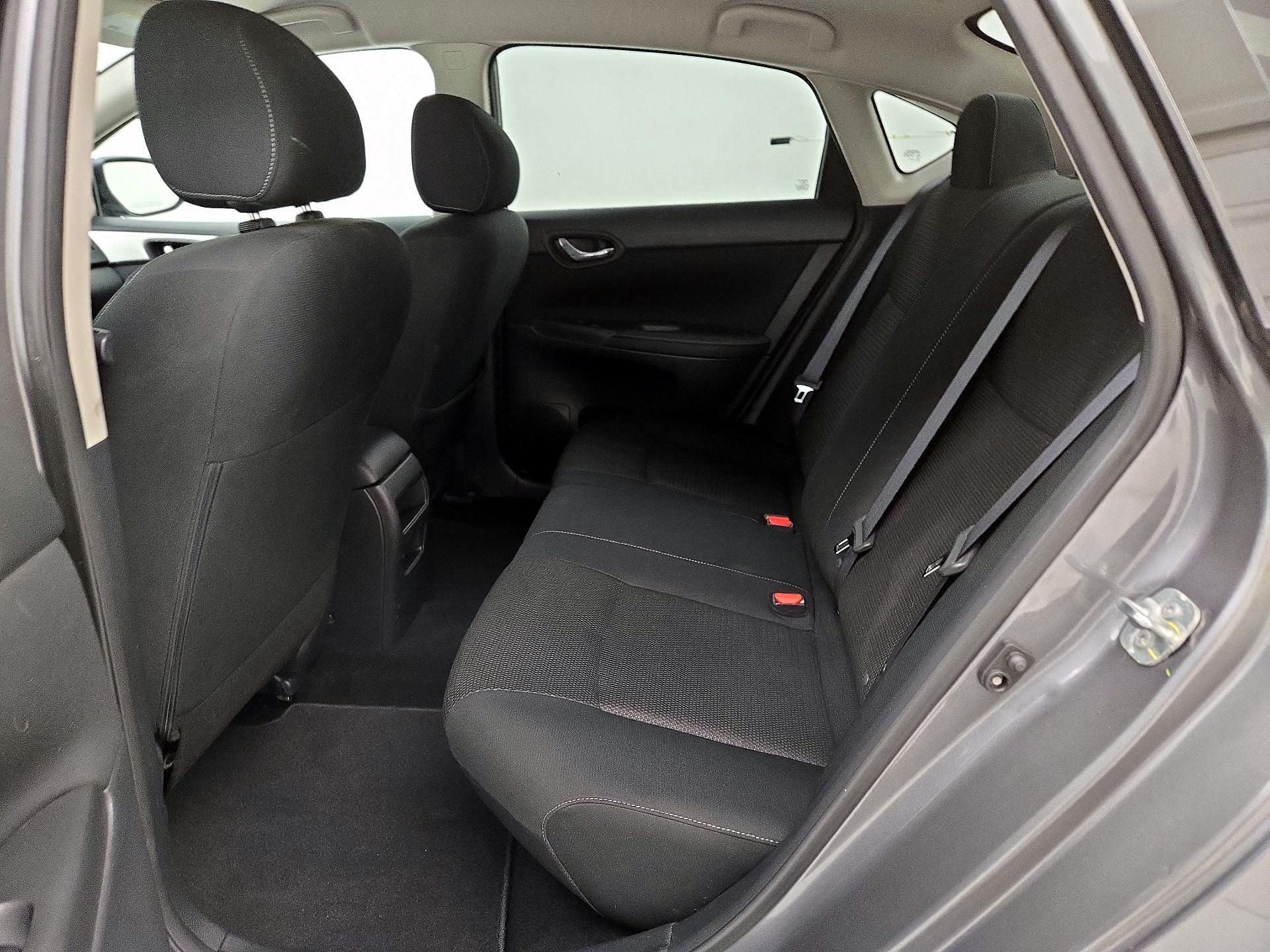 Thumbnail: 2019 Nissan Sentra - 19