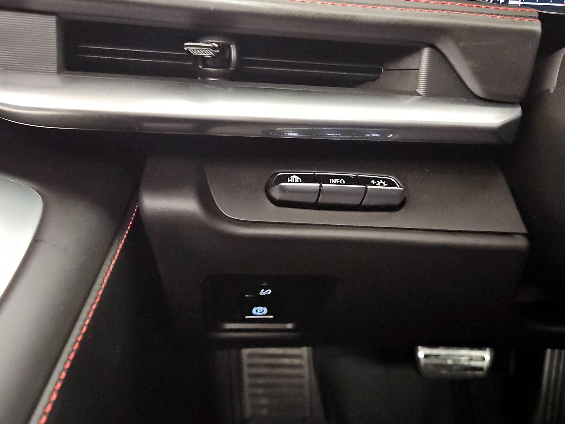 Thumbnail: 2021 Chevrolet Corvette - 13