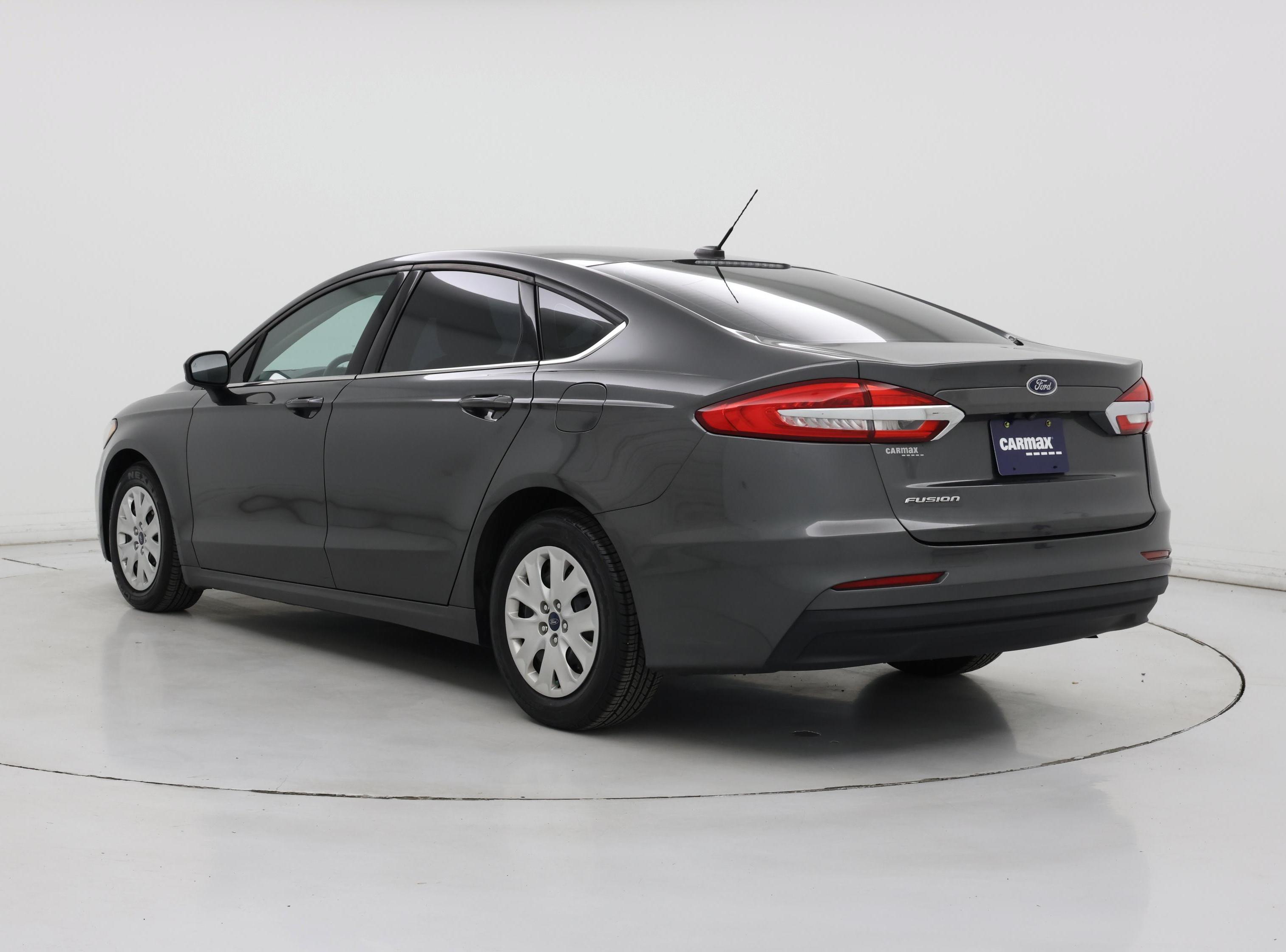 Thumbnail: 2019 Ford Fusion - 2