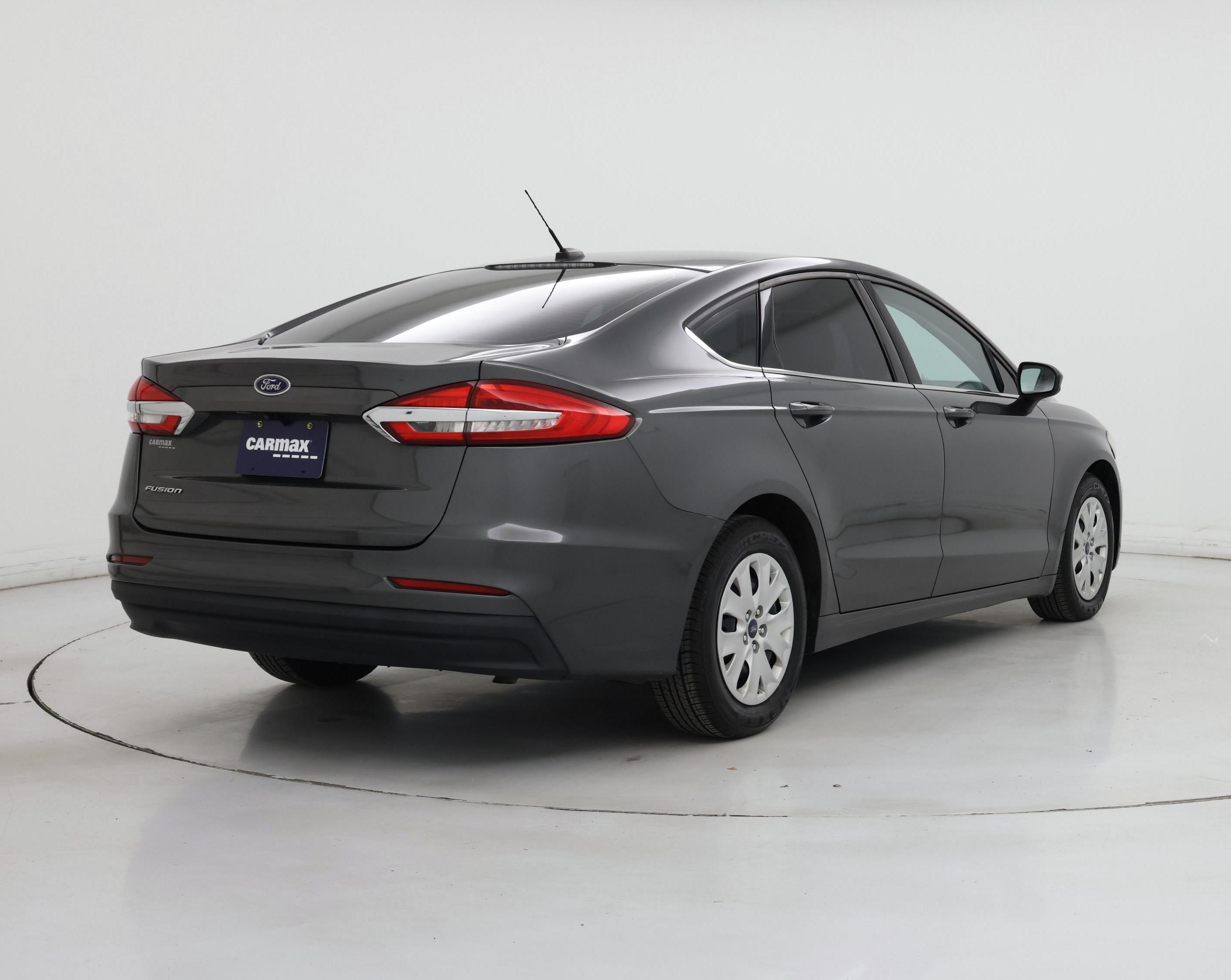 Thumbnail: 2019 Ford Fusion - 8