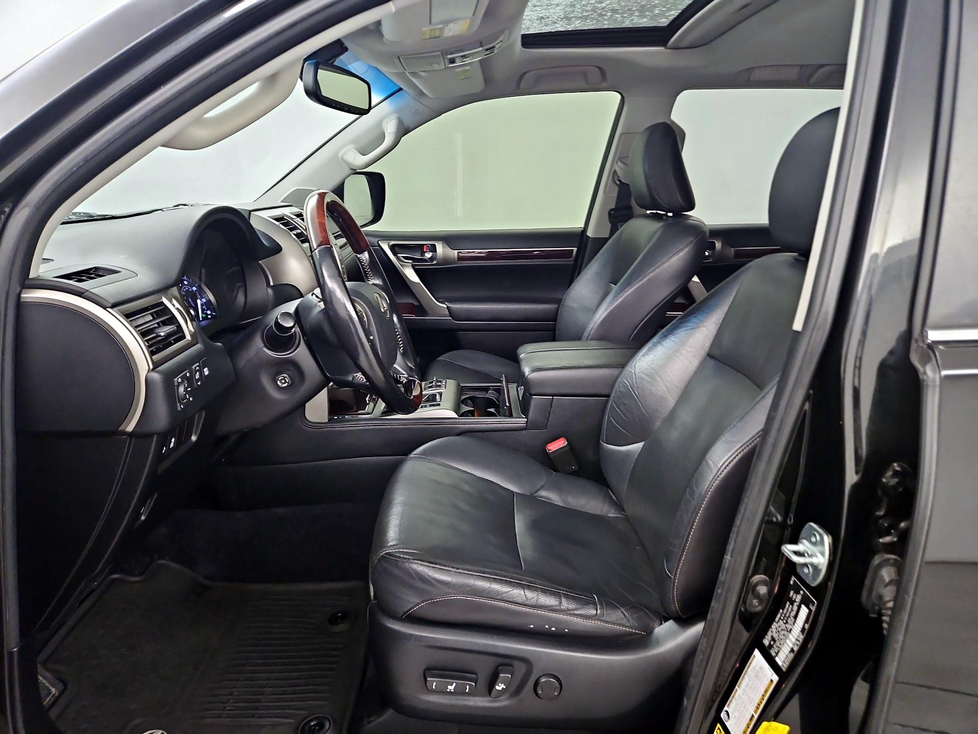 Thumbnail: 2017 Lexus GX - 11