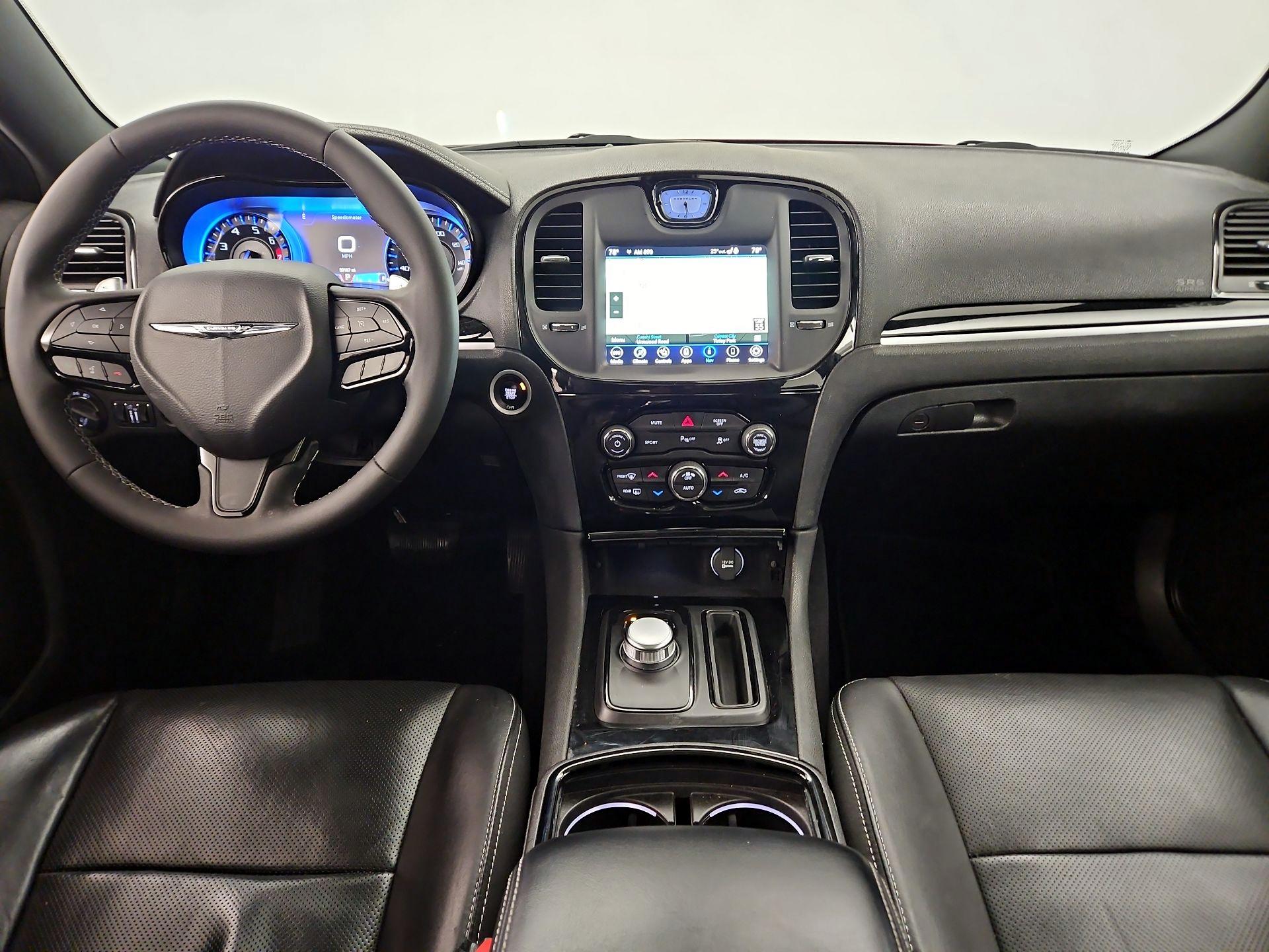 Thumbnail: 2023 Chrysler 300 - 9