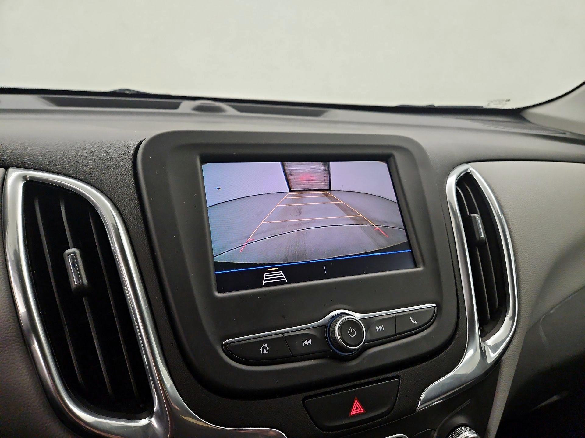 Thumbnail: 2020 Chevrolet Equinox - 14