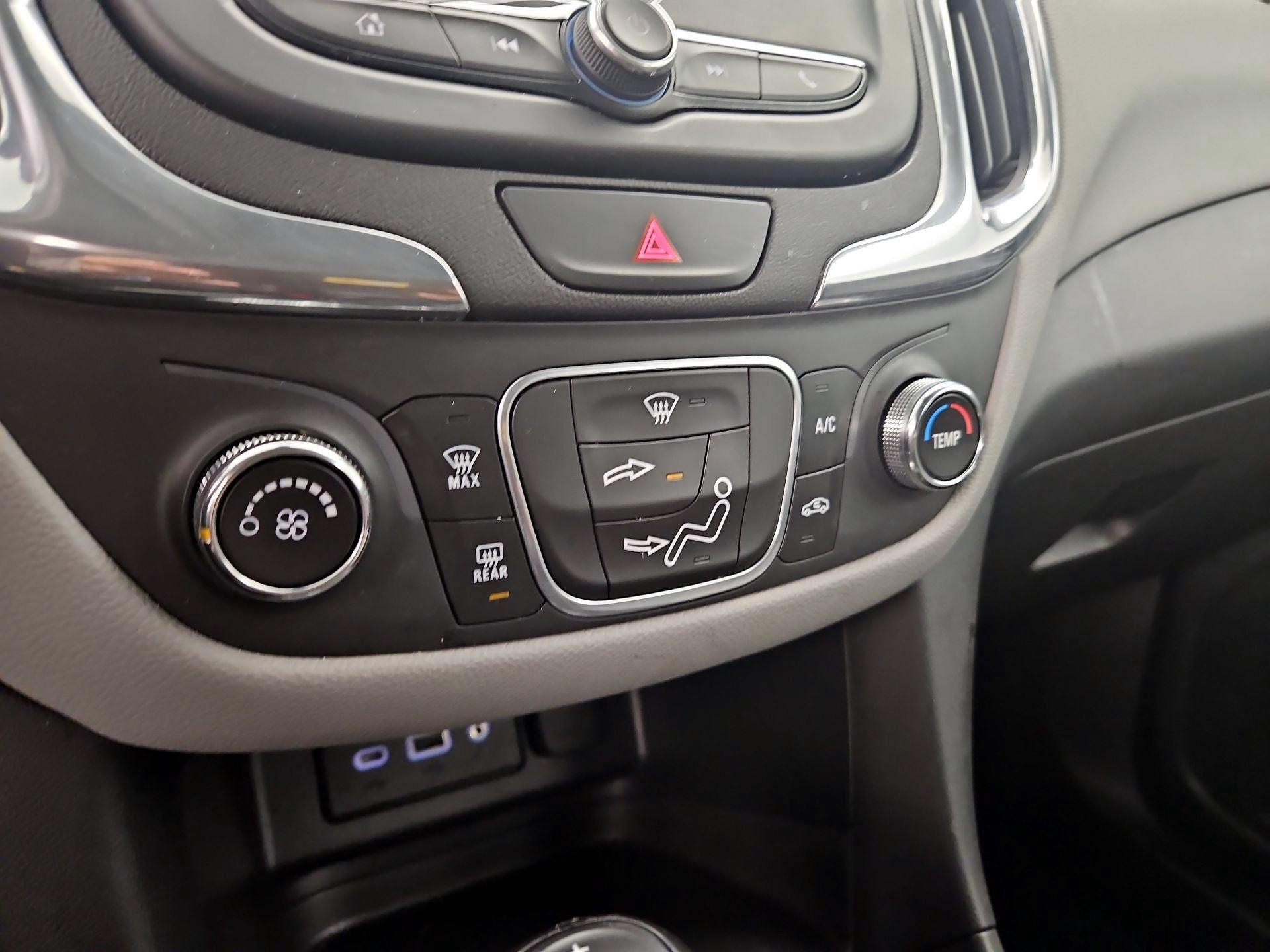 Thumbnail: 2020 Chevrolet Equinox - 16