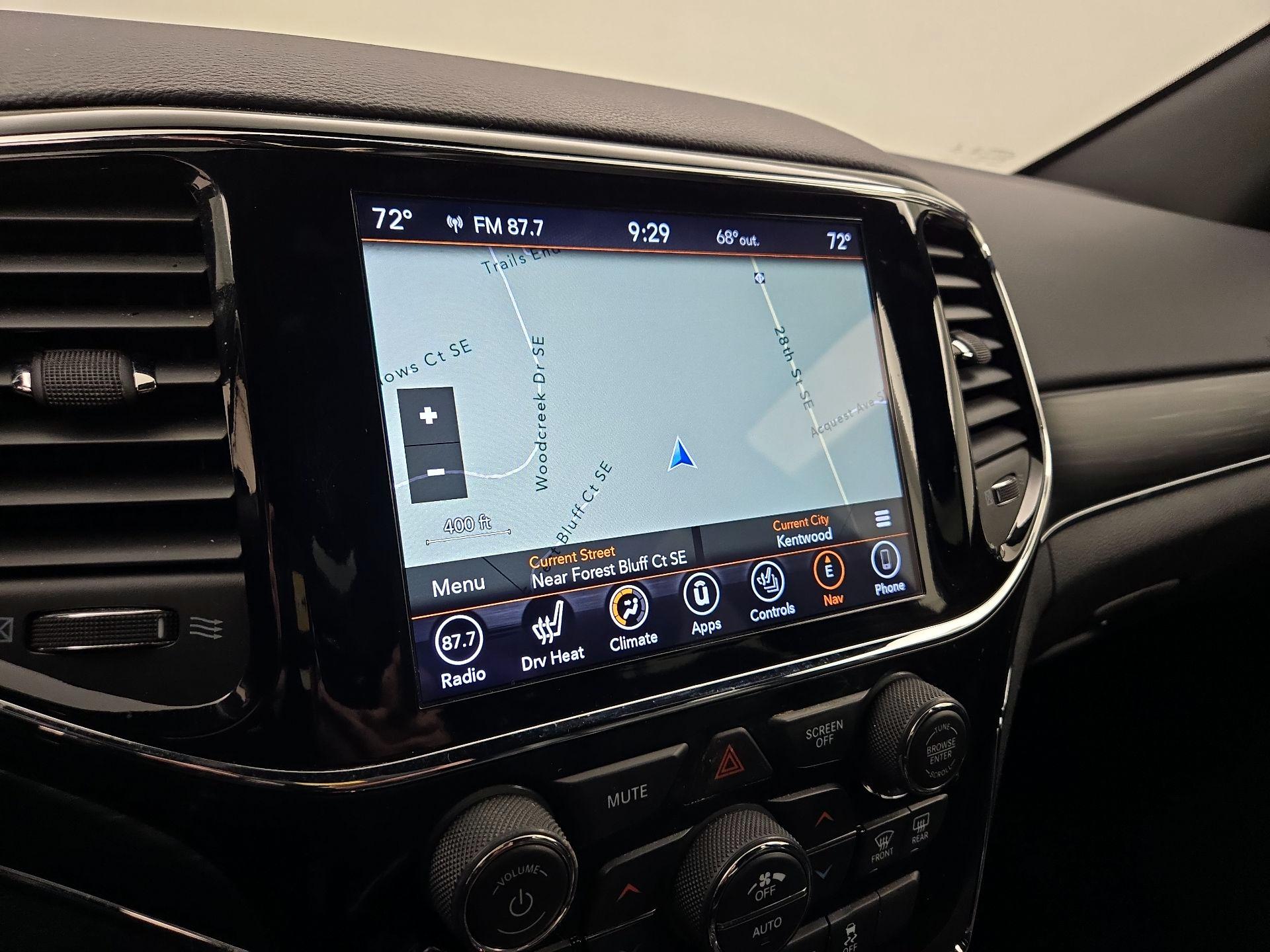 Thumbnail: 2019 Jeep Grand Cherokee - 14