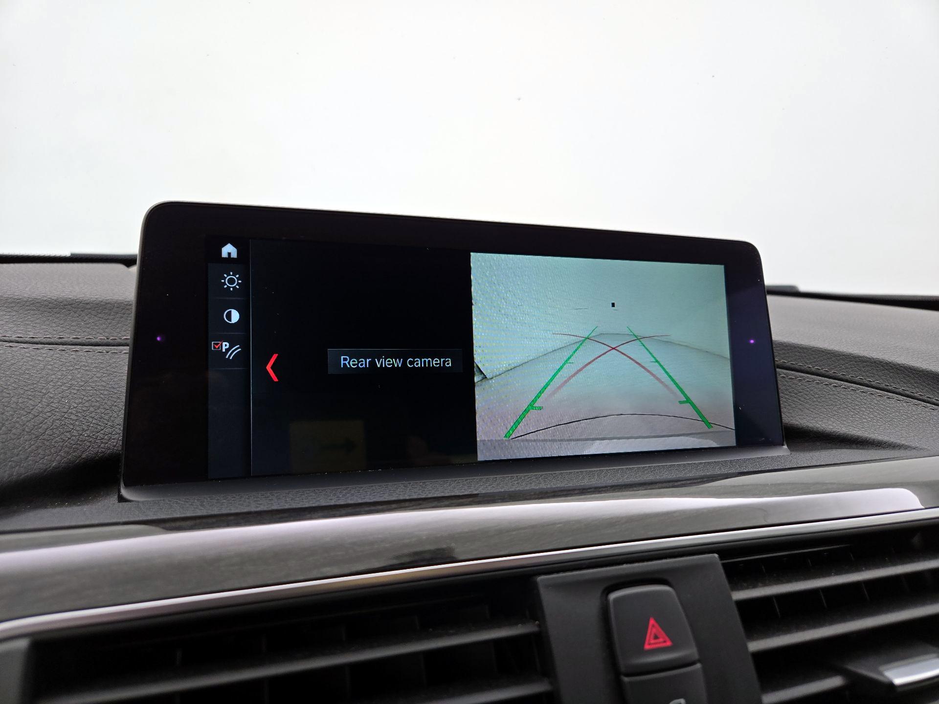 Thumbnail: 2018 BMW 3 Series - 15