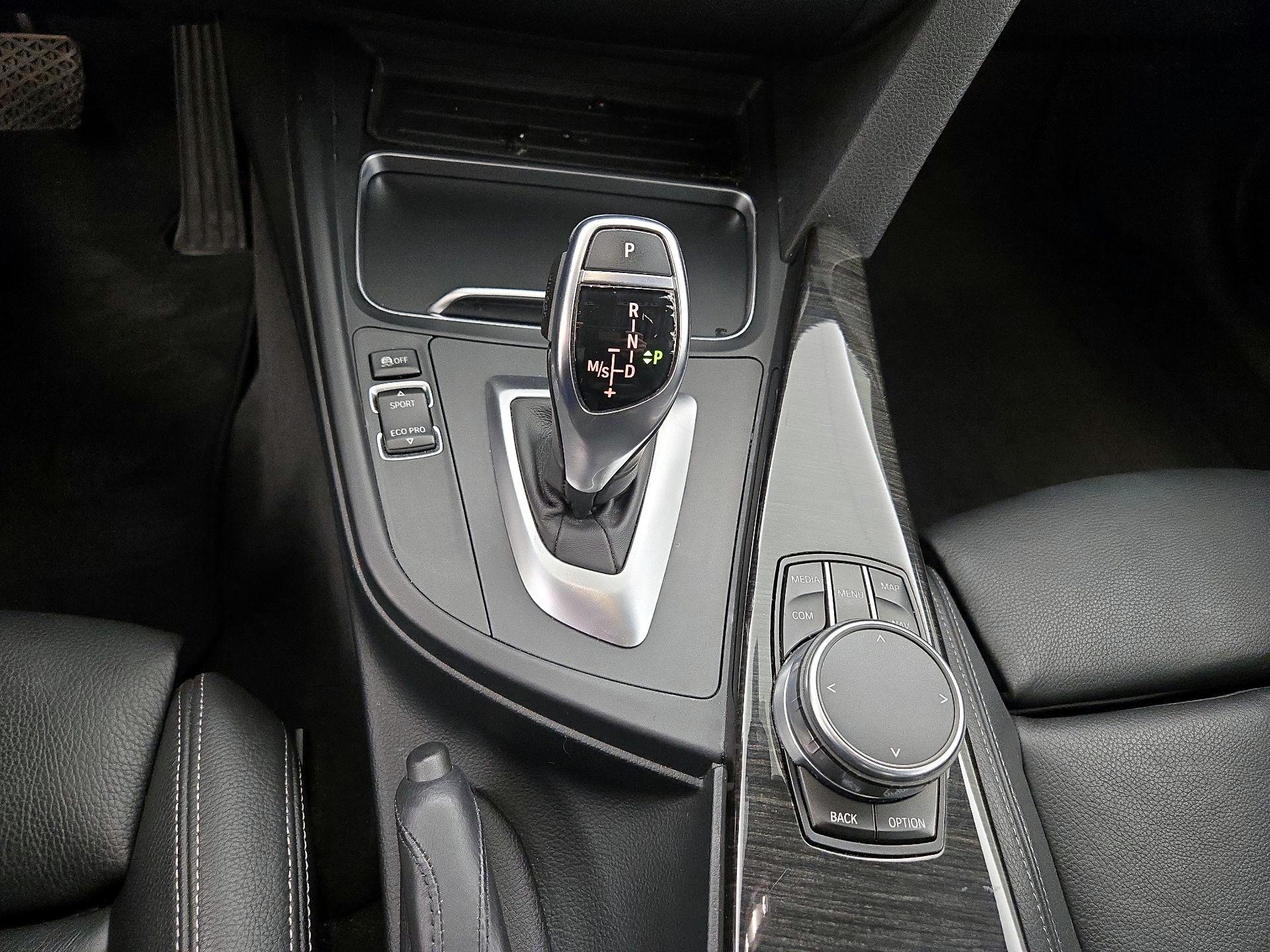 Thumbnail: 2018 BMW 3 Series - 18