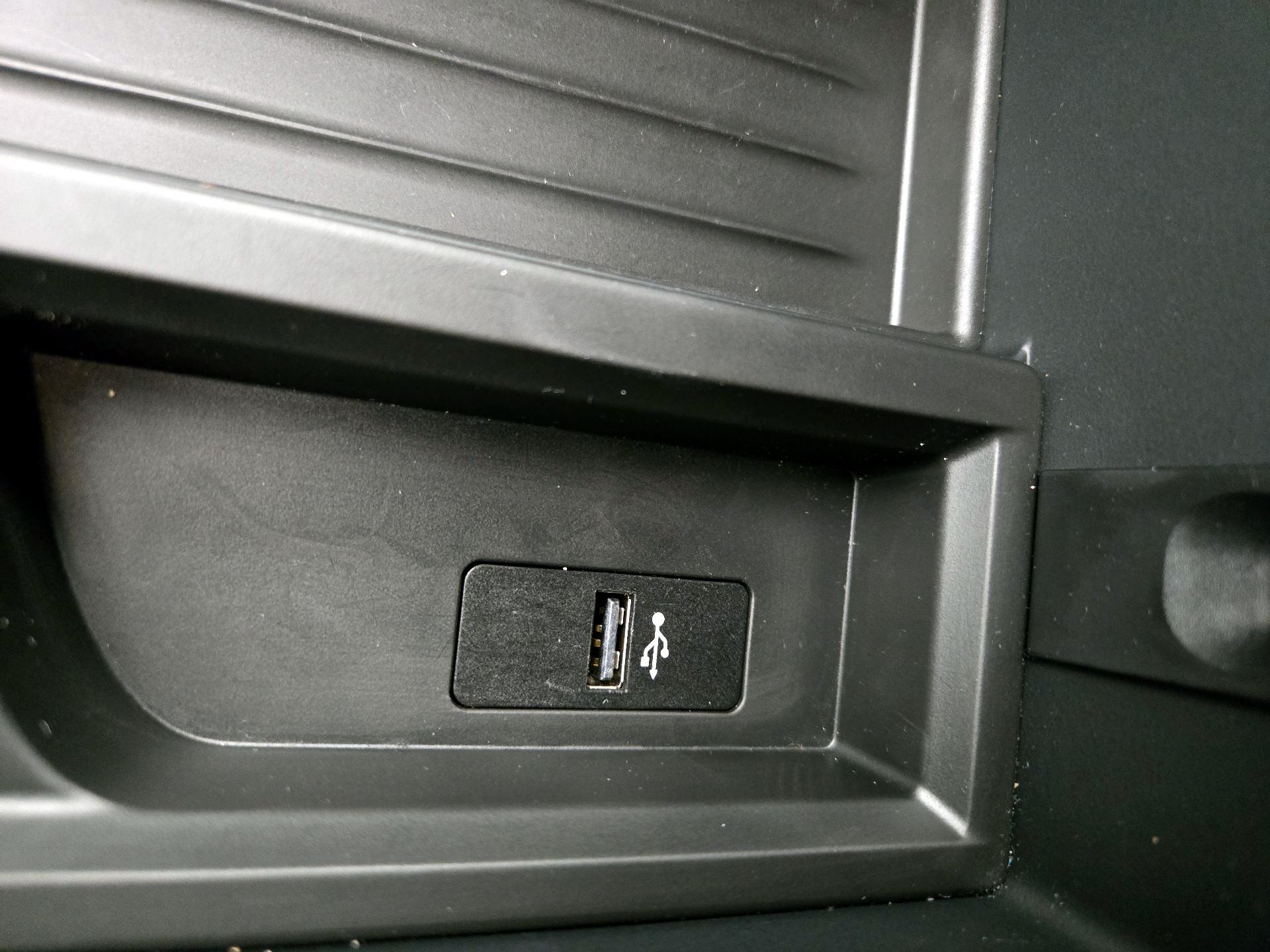 Thumbnail: 2018 BMW 3 Series - 19