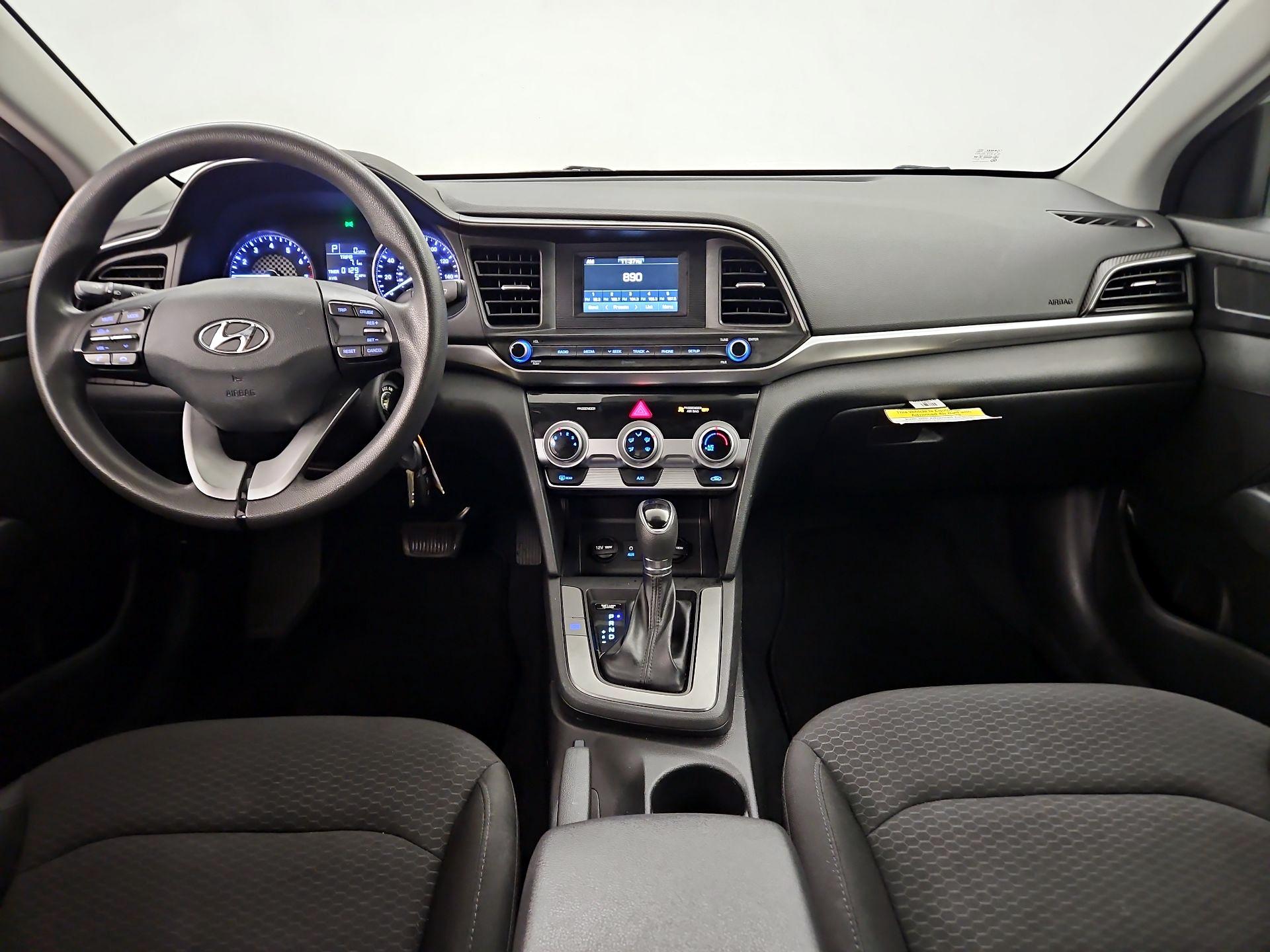 Thumbnail: 2019 Hyundai Elantra - 9