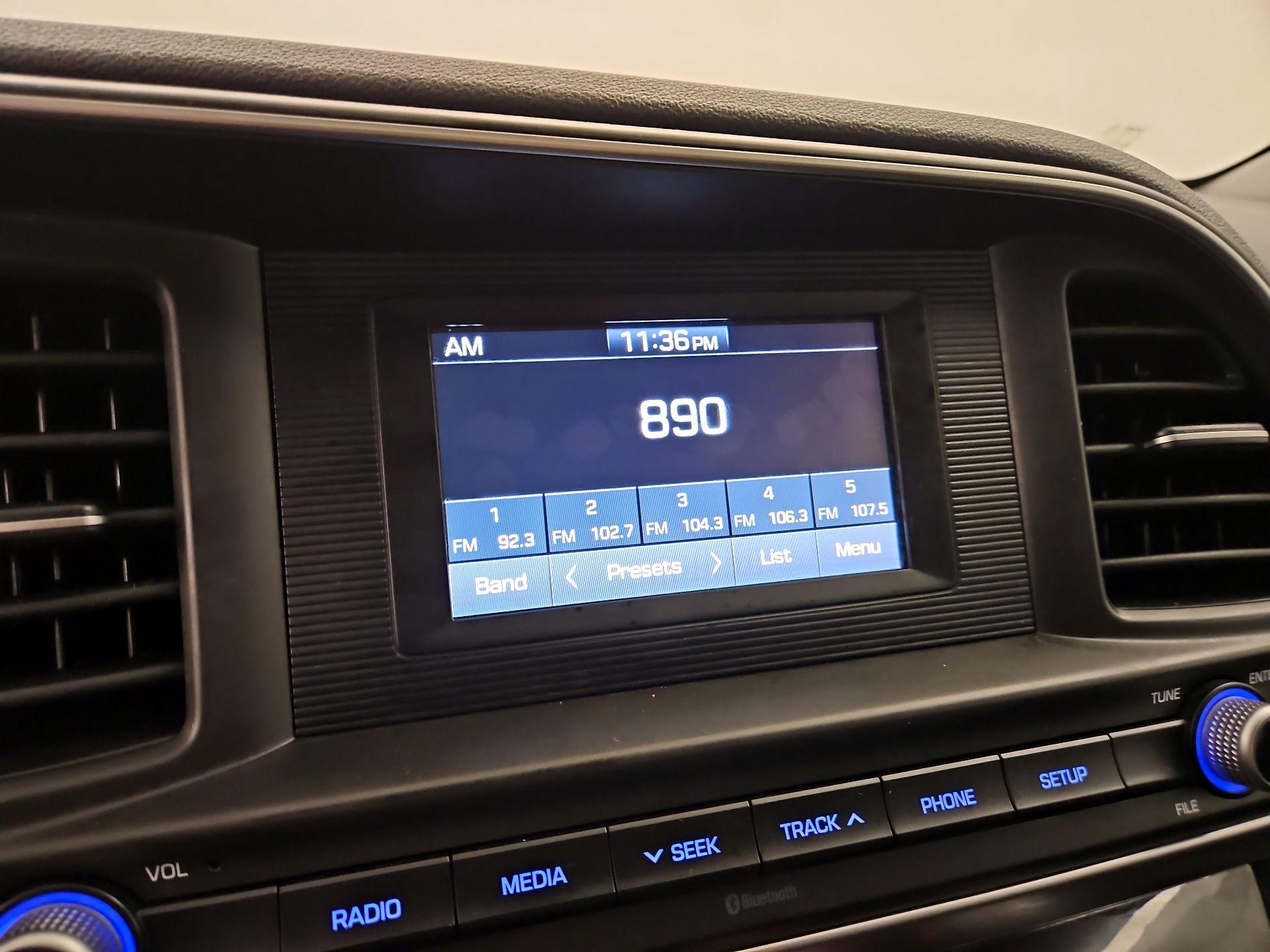 Thumbnail: 2019 Hyundai Elantra - 15