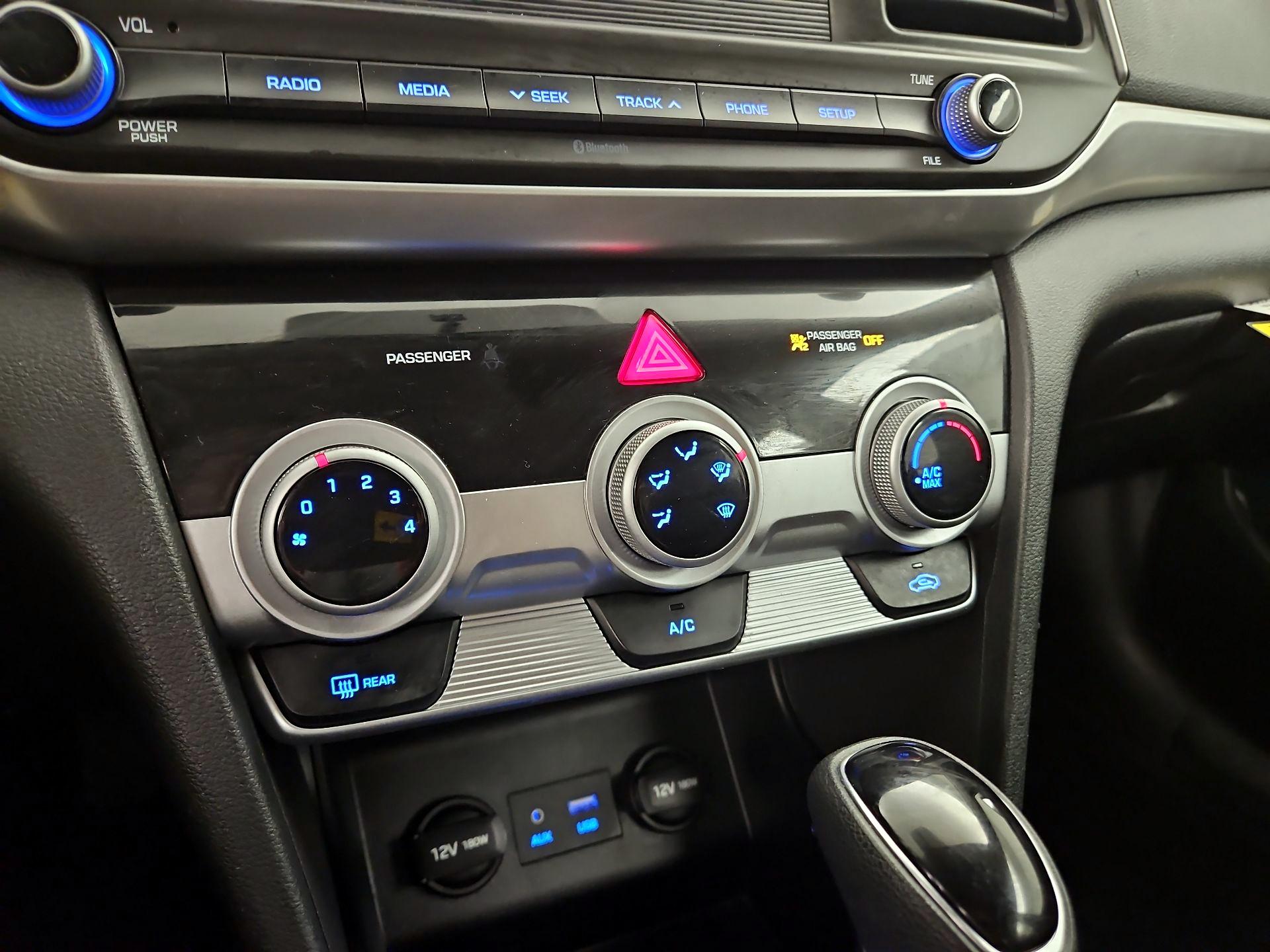 Thumbnail: 2019 Hyundai Elantra - 16