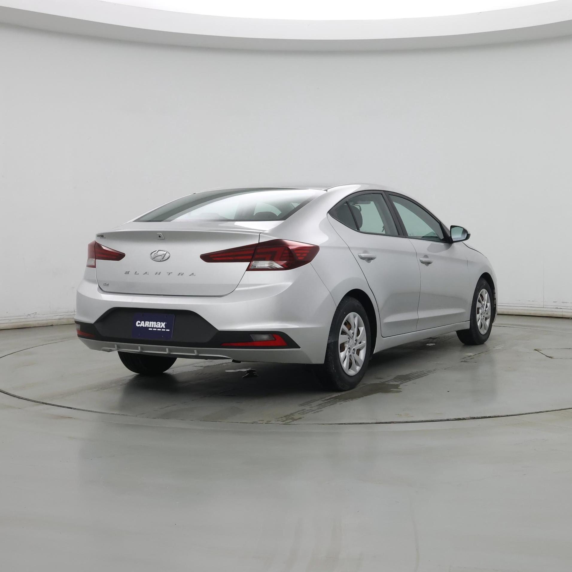 Thumbnail: 2019 Hyundai Elantra - 8