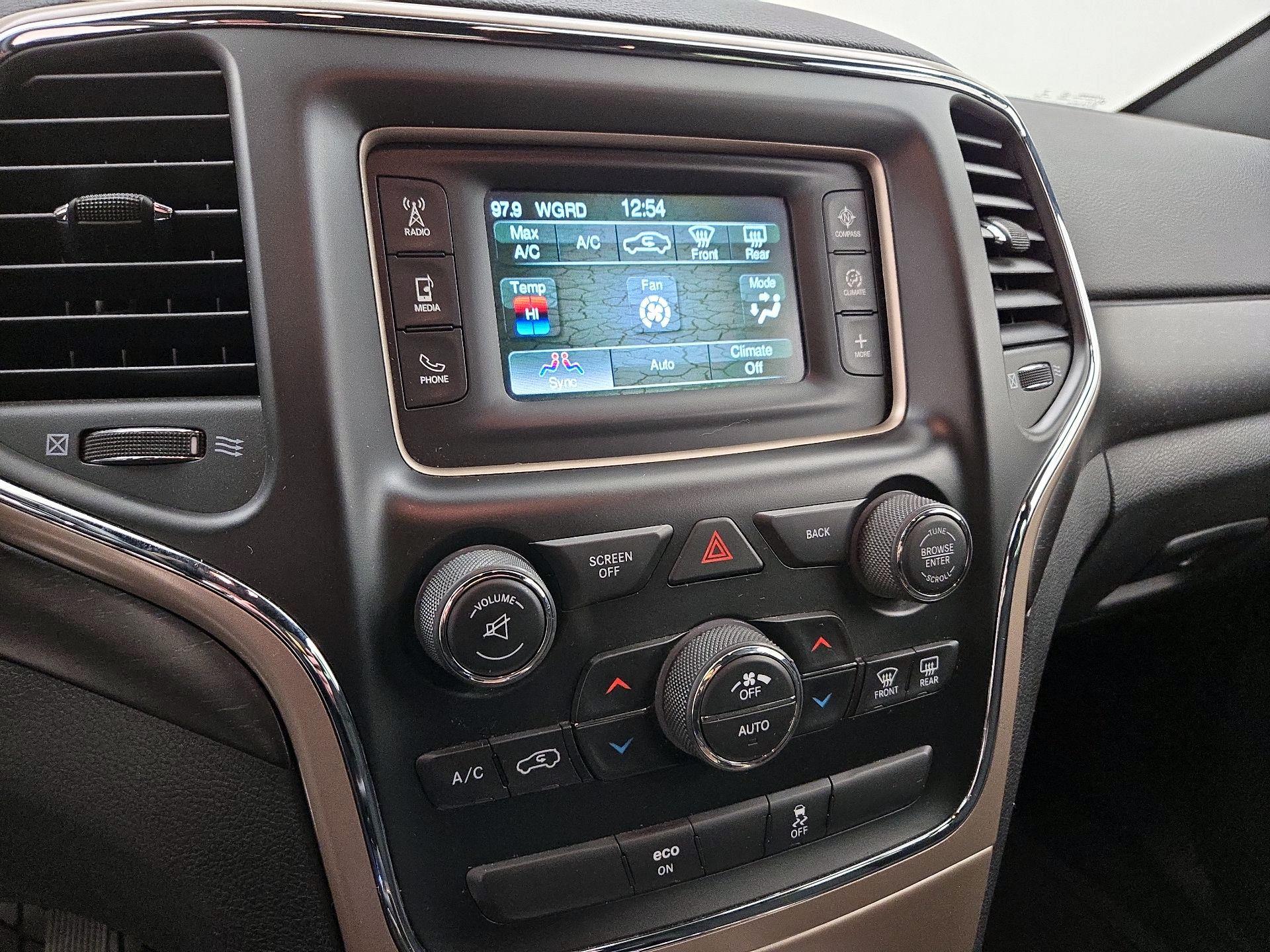 Thumbnail: 2015 Jeep Grand Cherokee - 15