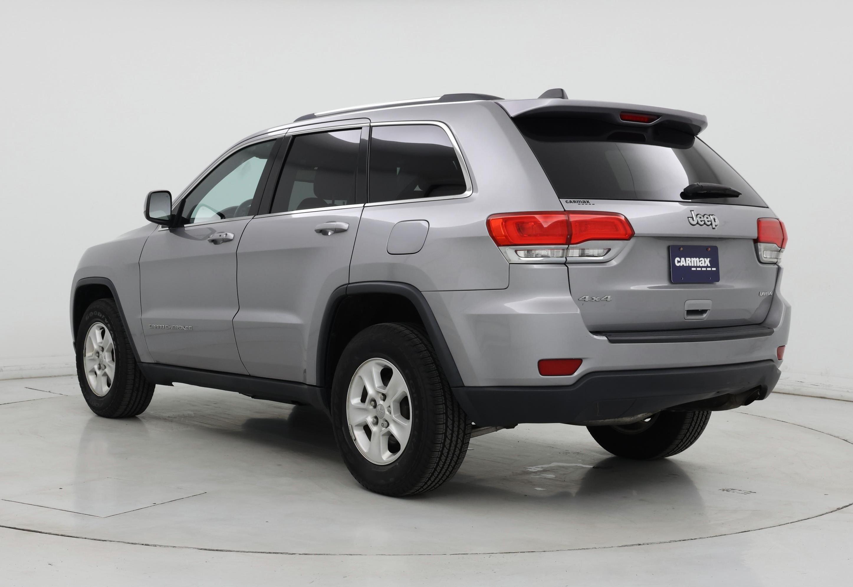 Thumbnail: 2015 Jeep Grand Cherokee - 2