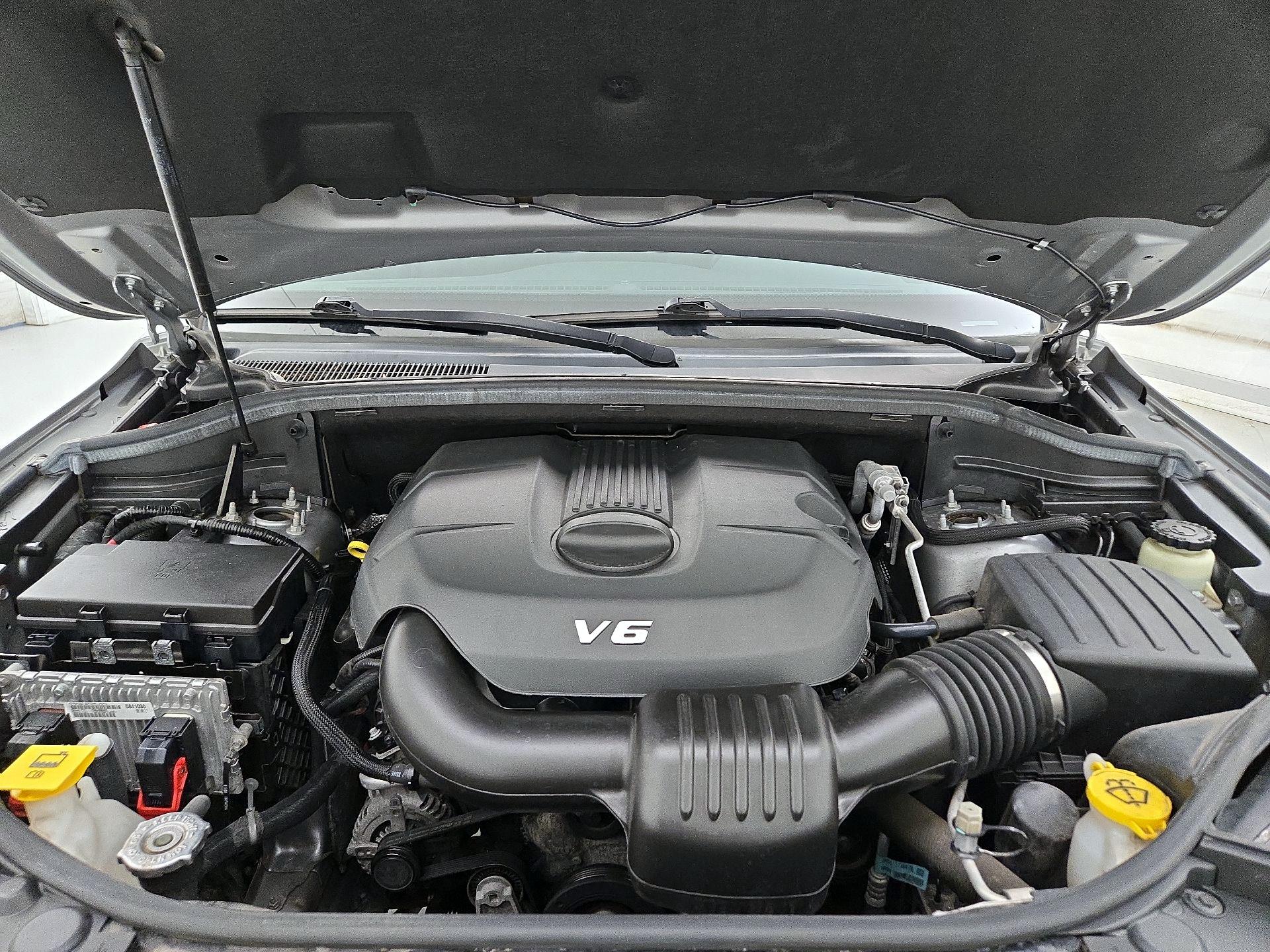 Thumbnail: 2015 Jeep Grand Cherokee - 20