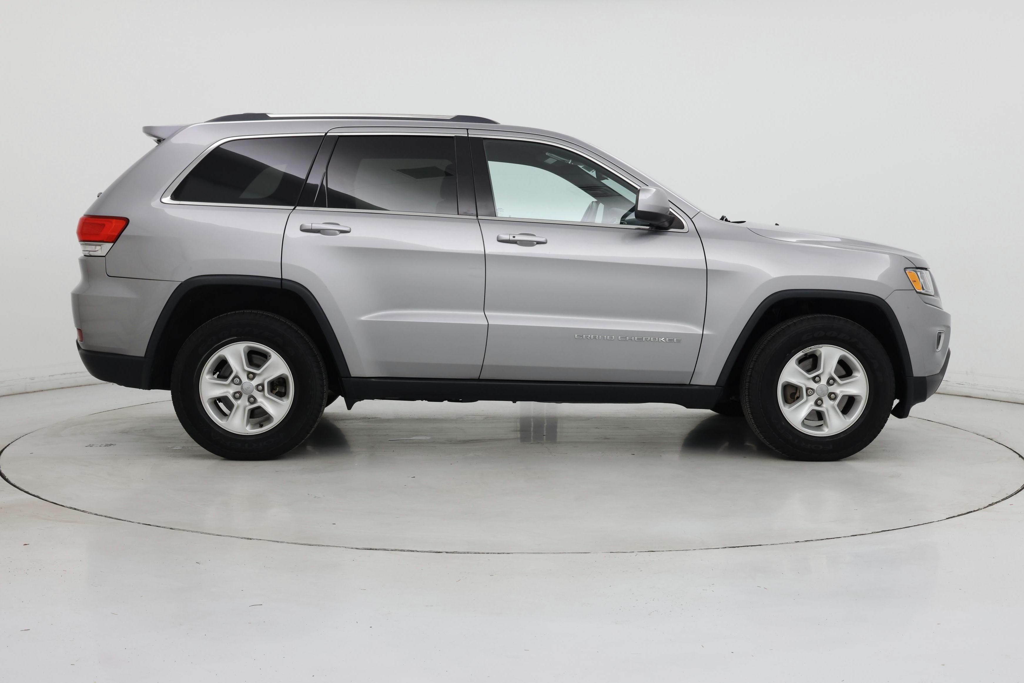 Thumbnail: 2015 Jeep Grand Cherokee - 7