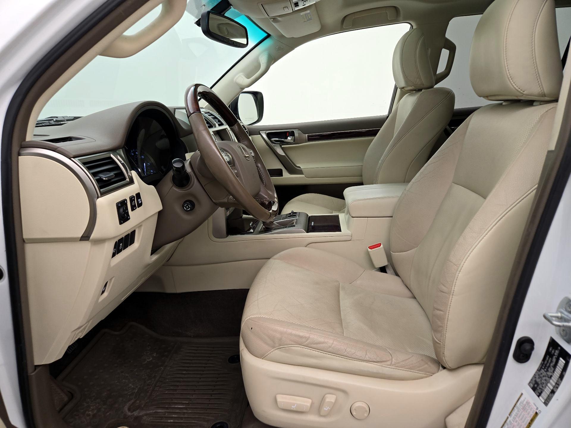 Thumbnail: 2018 Lexus GX - 11