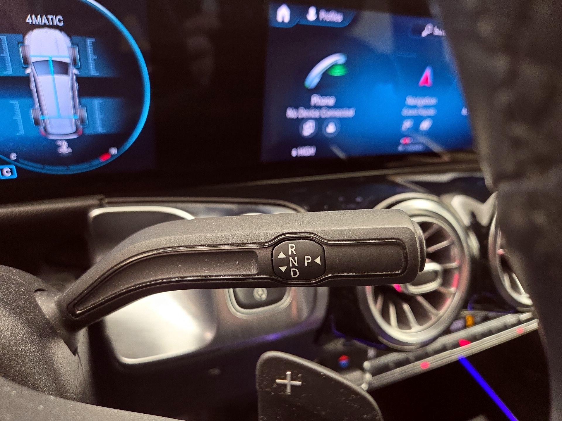 Thumbnail: 2020 Mercedes-Benz GLB - 18