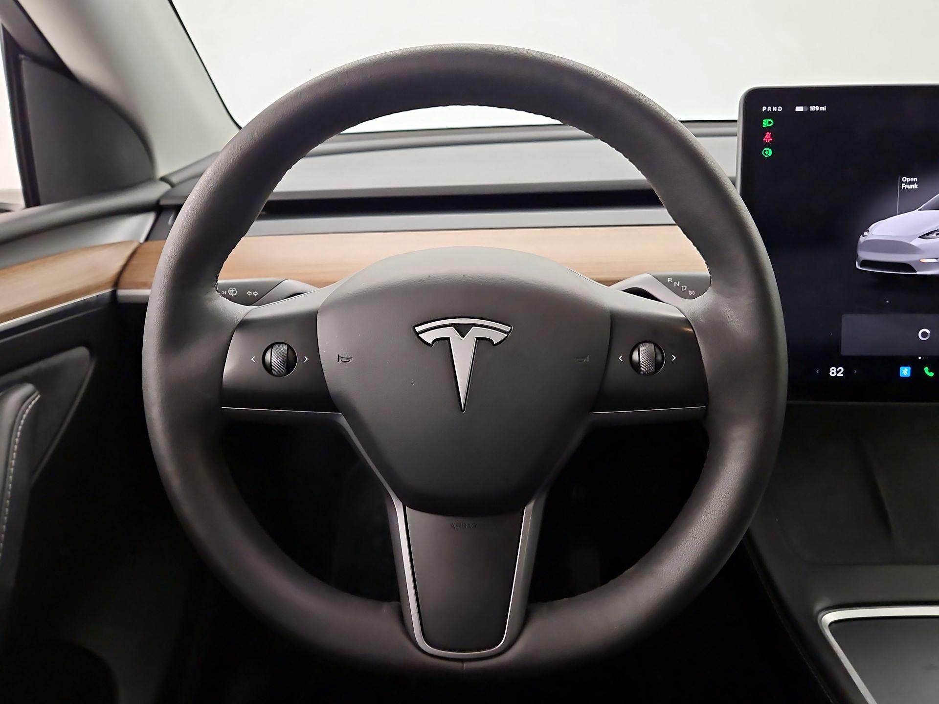 Thumbnail: 2023 Tesla Model Y - 10