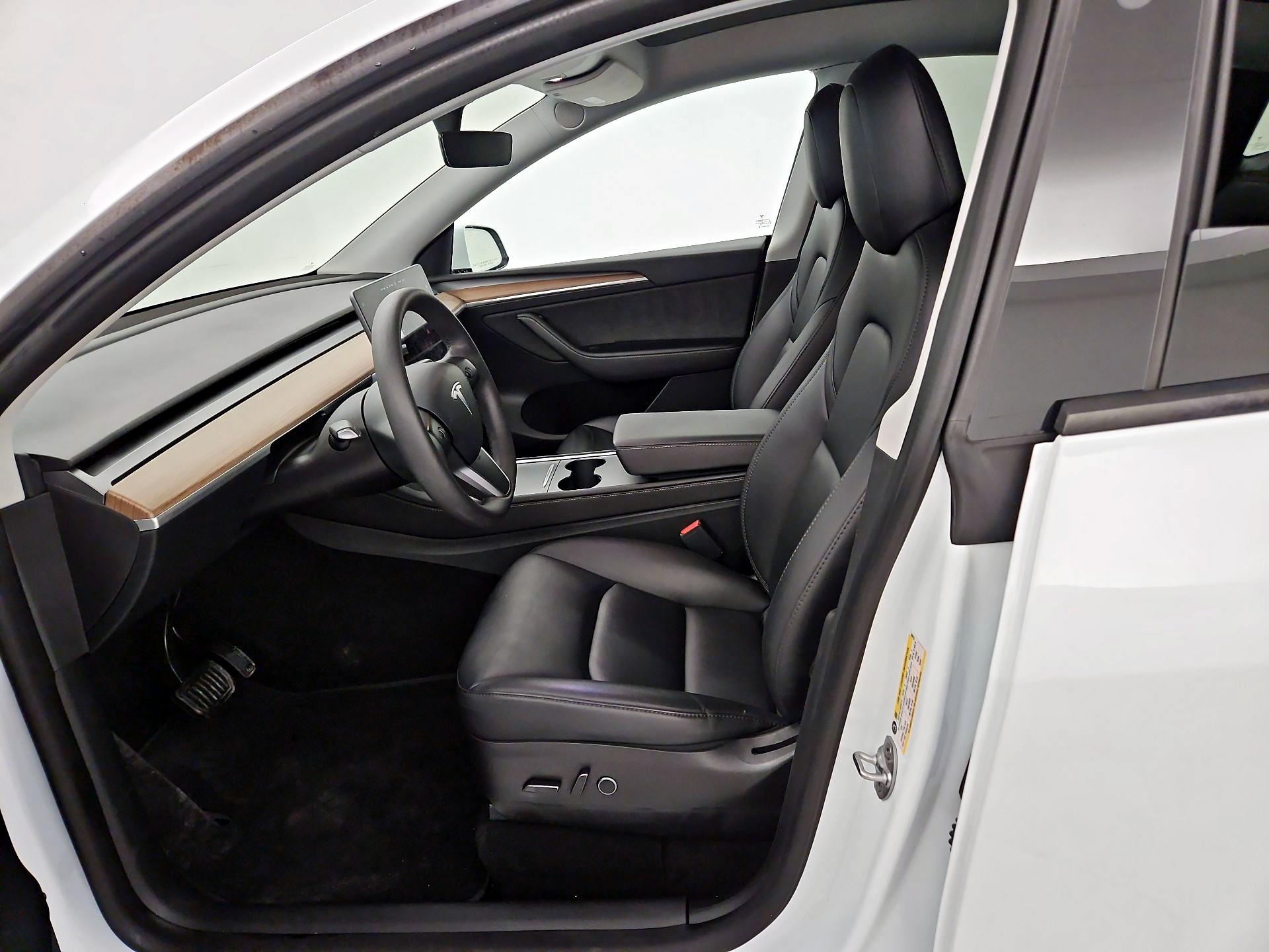 Thumbnail: 2023 Tesla Model Y - 11