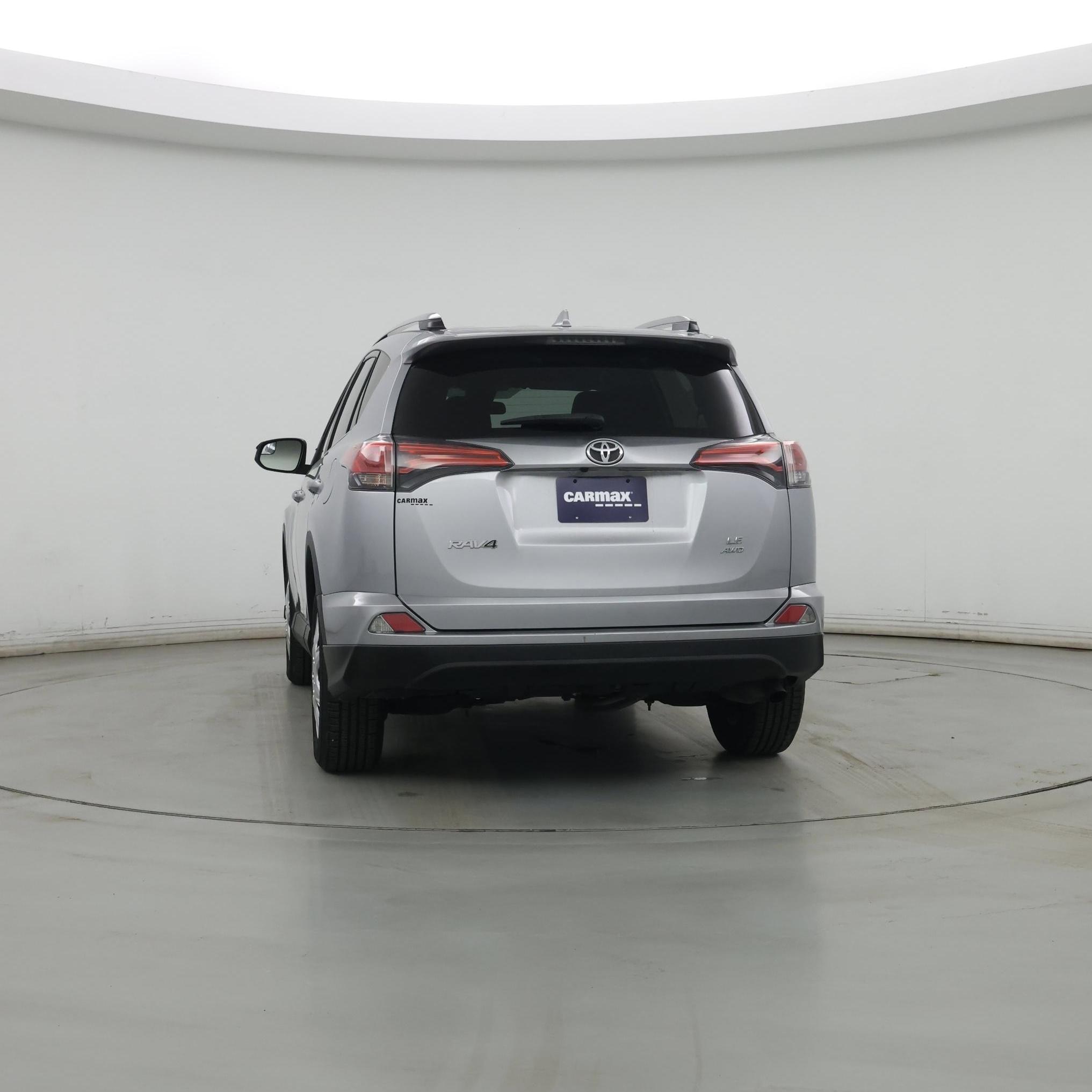 Thumbnail: 2018 Toyota RAV4 - 6