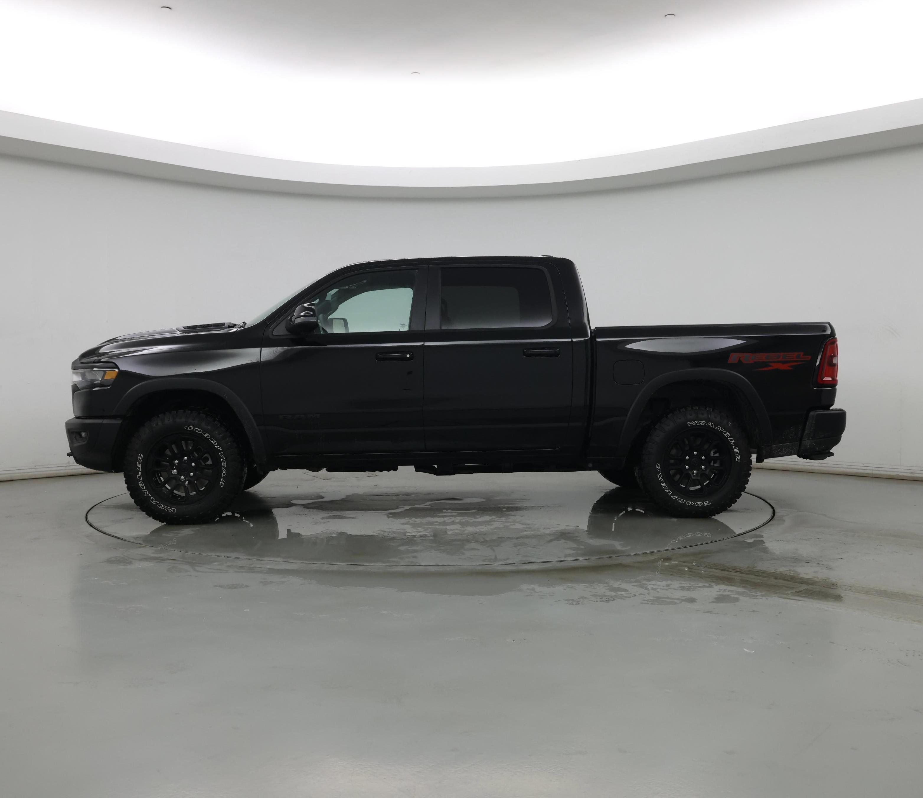 Thumbnail: 2025 RAM 1500 - 3