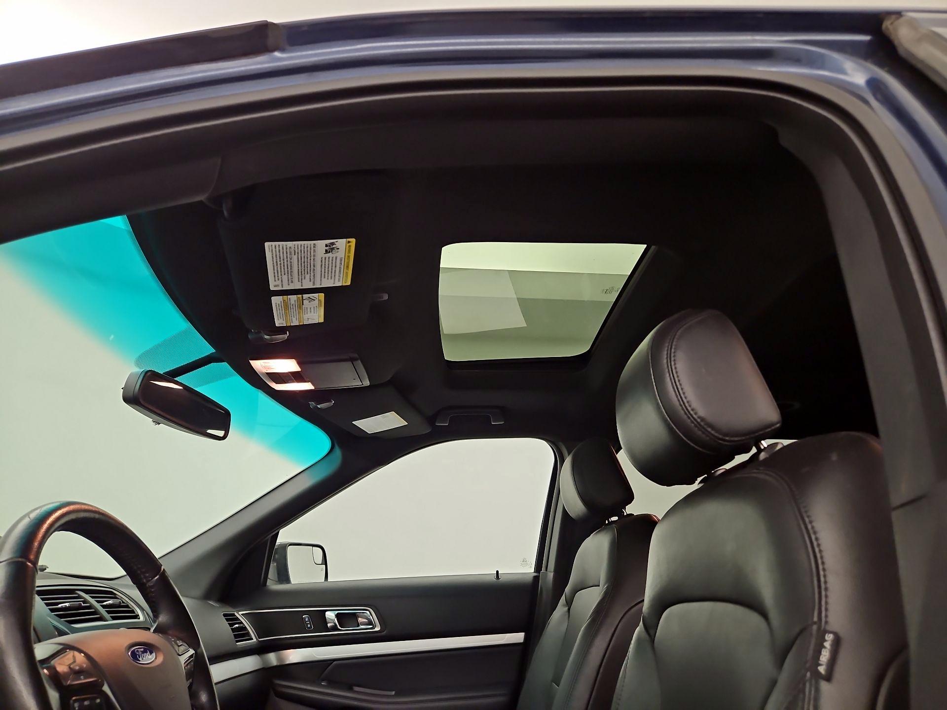 Thumbnail: 2016 Ford Explorer - 20