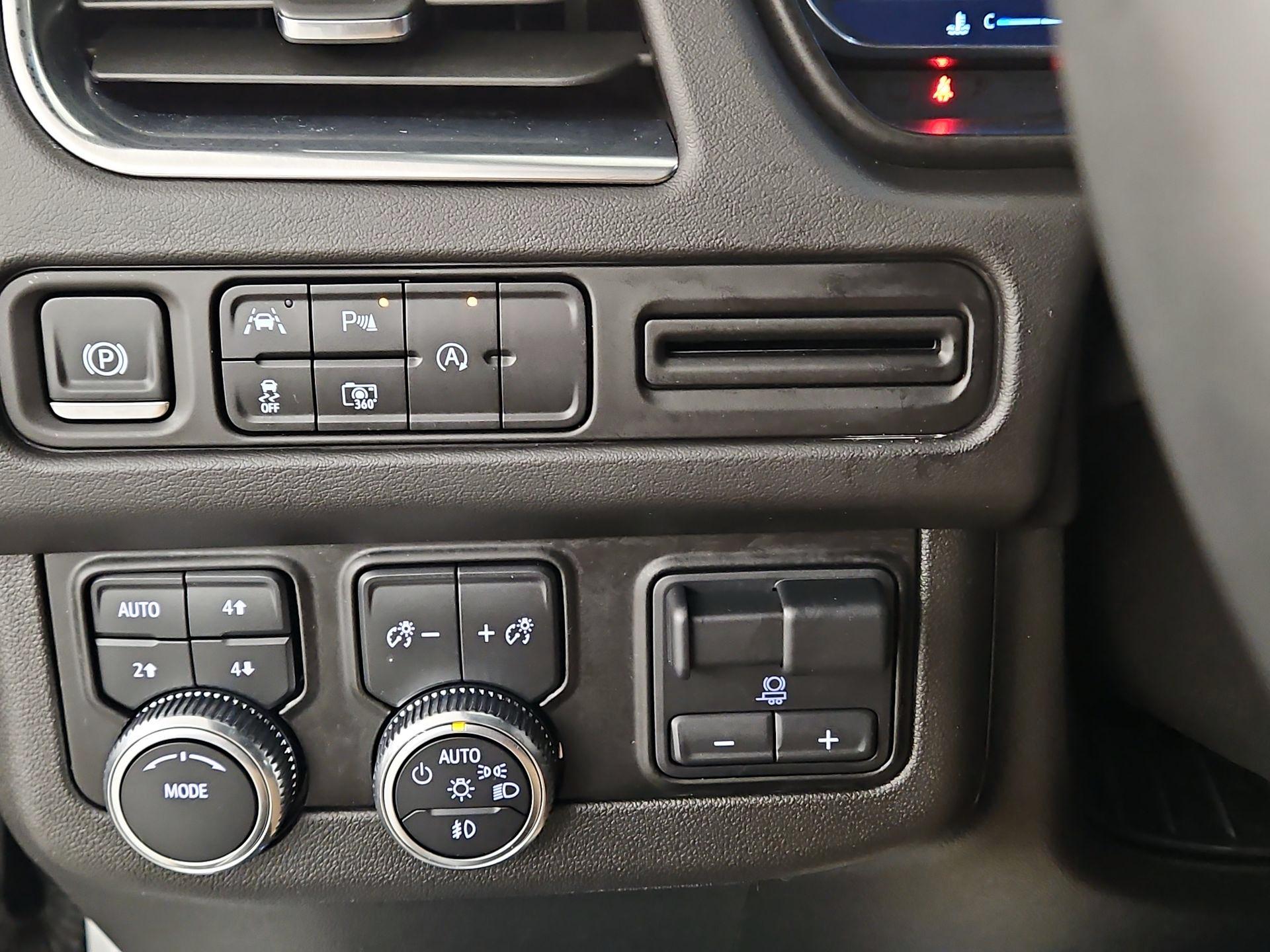 Thumbnail: 2024 GMC Yukon - 13