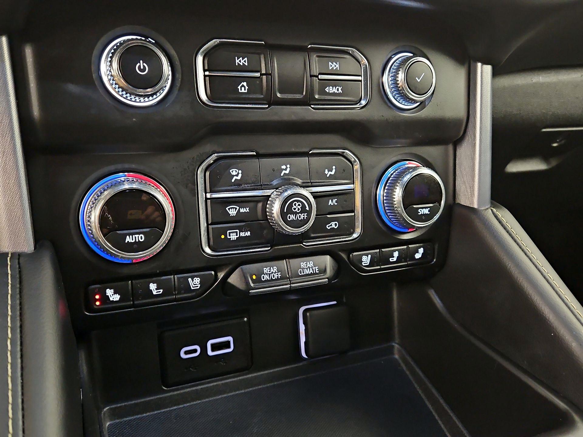 Thumbnail: 2024 GMC Yukon - 16