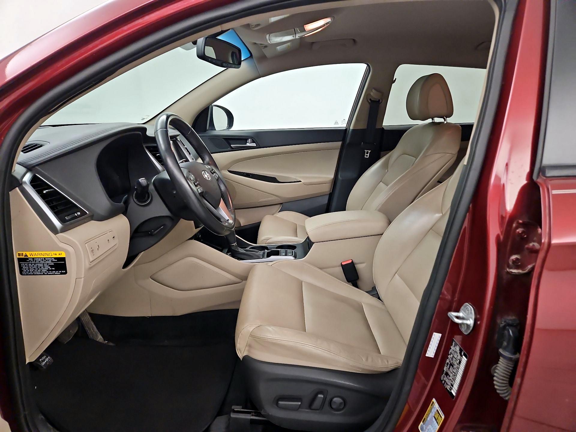 Thumbnail: 2016 Hyundai Tucson - 11