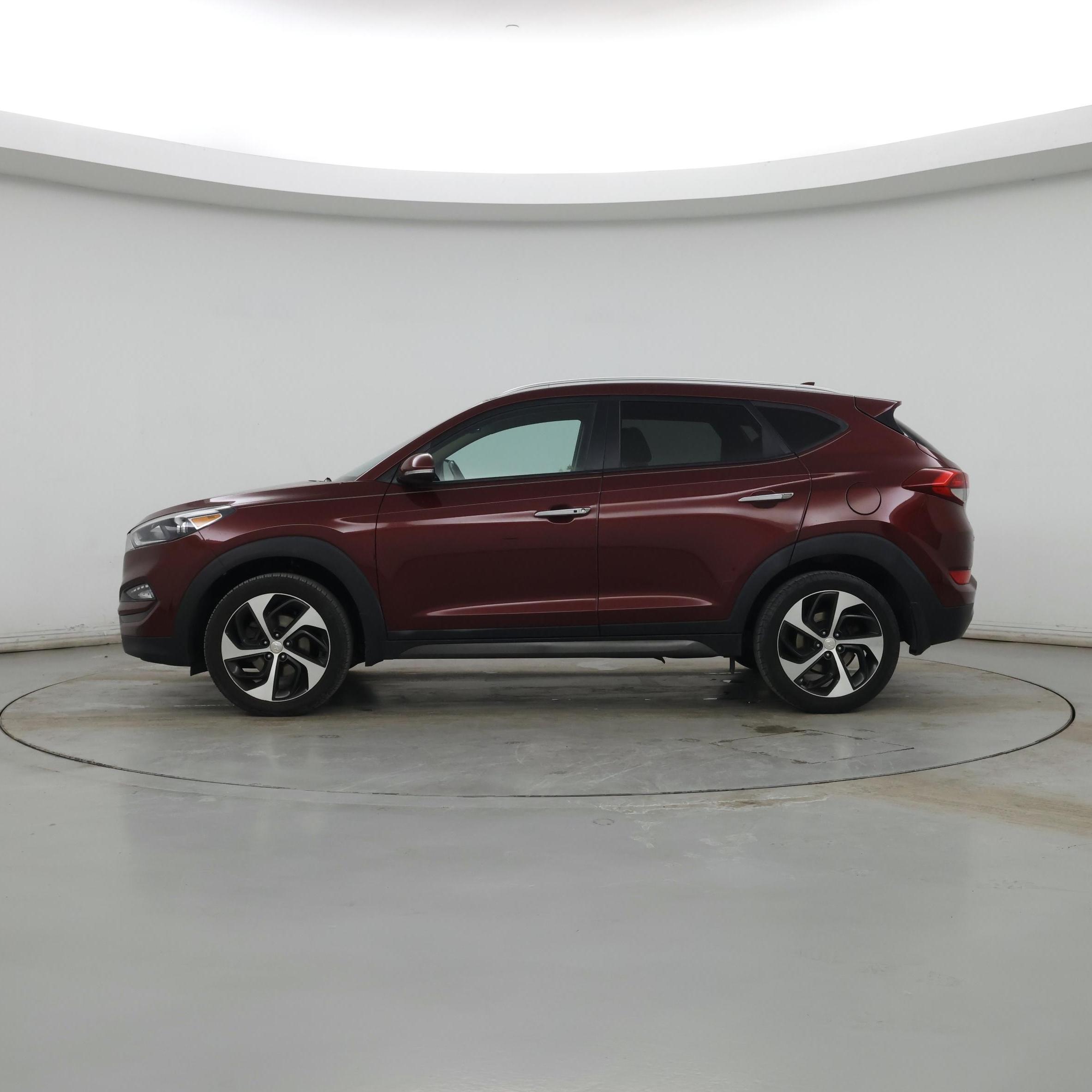Thumbnail: 2016 Hyundai Tucson - 3