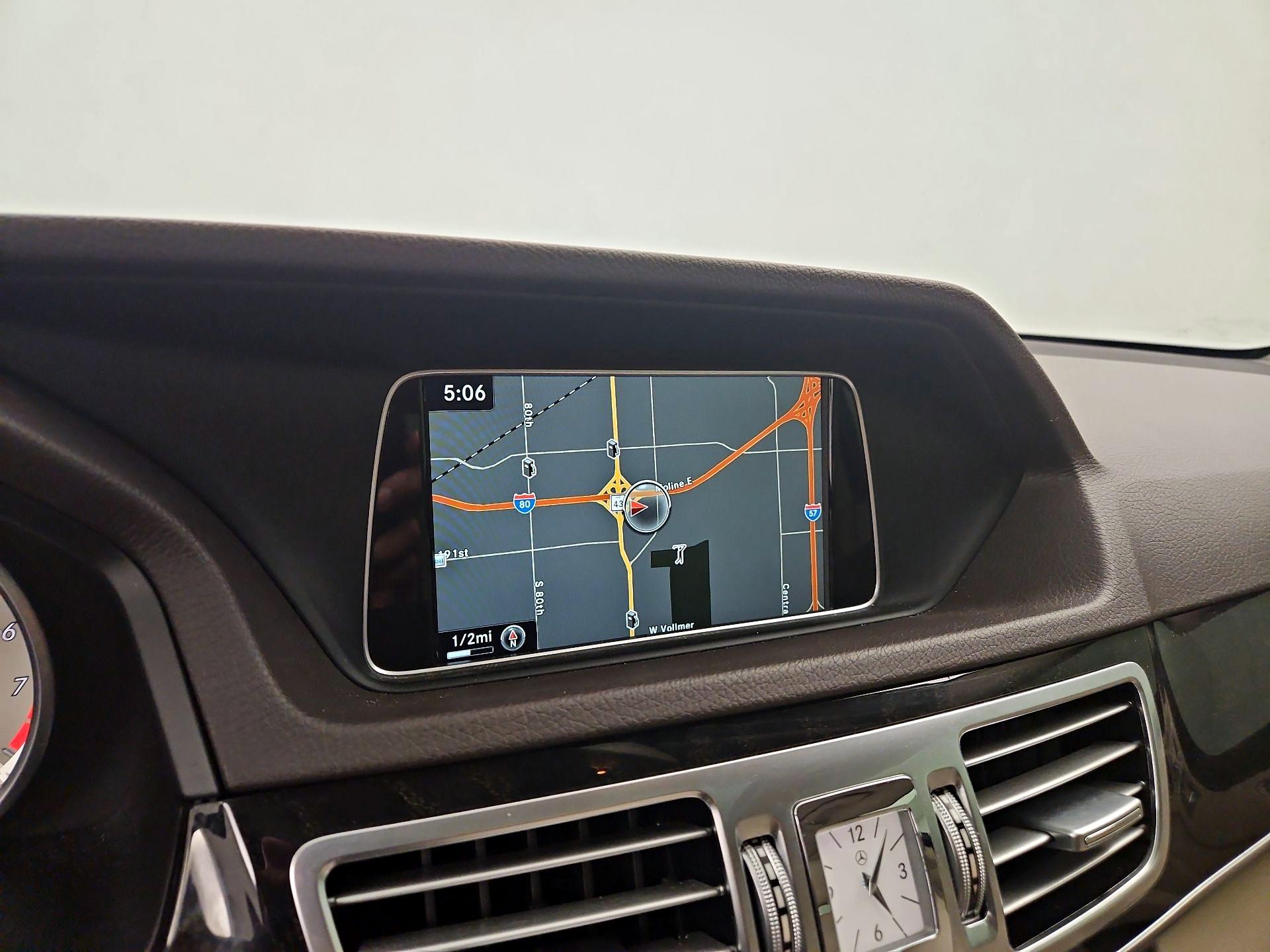 Thumbnail: 2016 Mercedes-Benz E-Class - 14