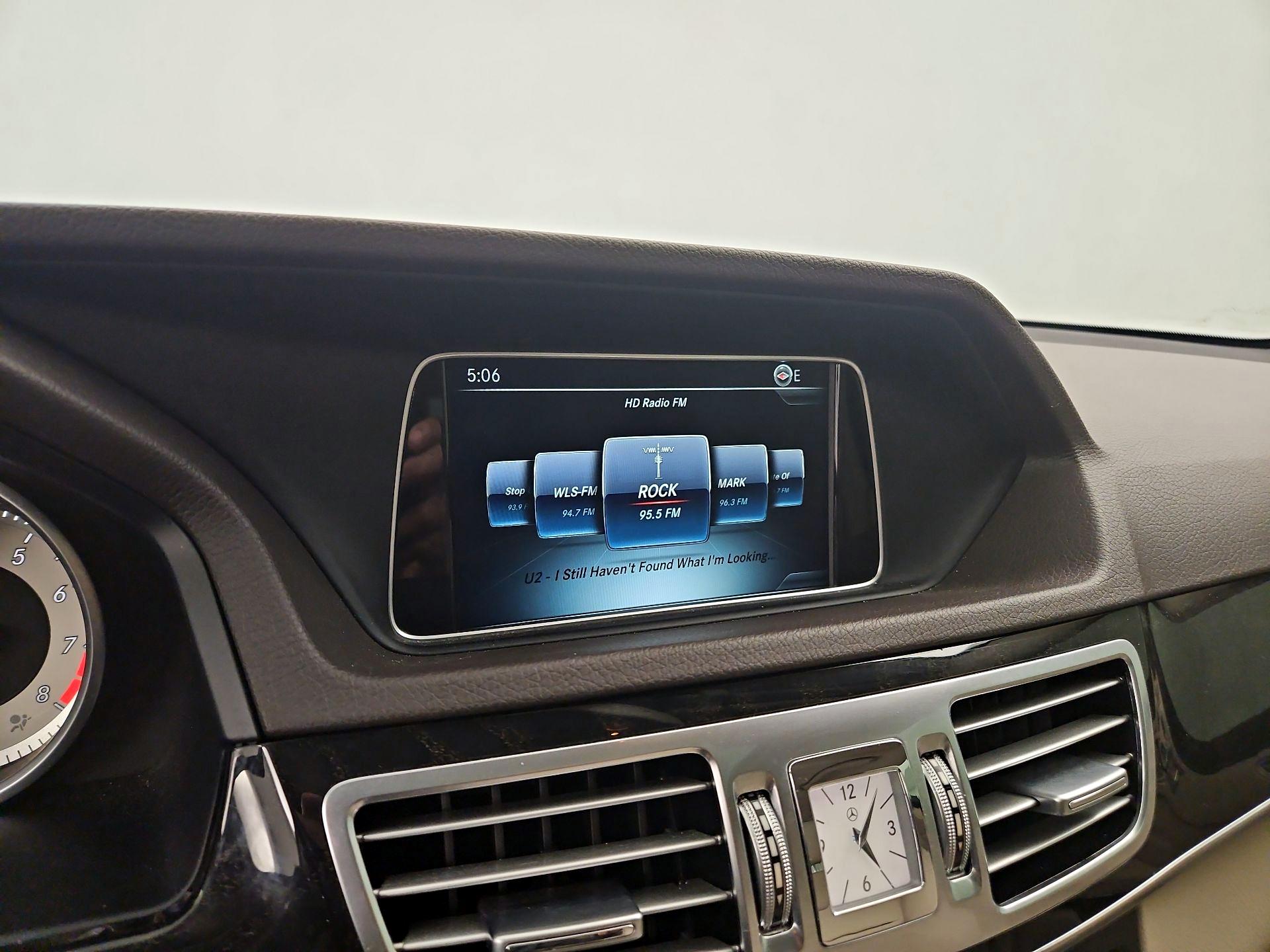 Thumbnail: 2016 Mercedes-Benz E-Class - 16