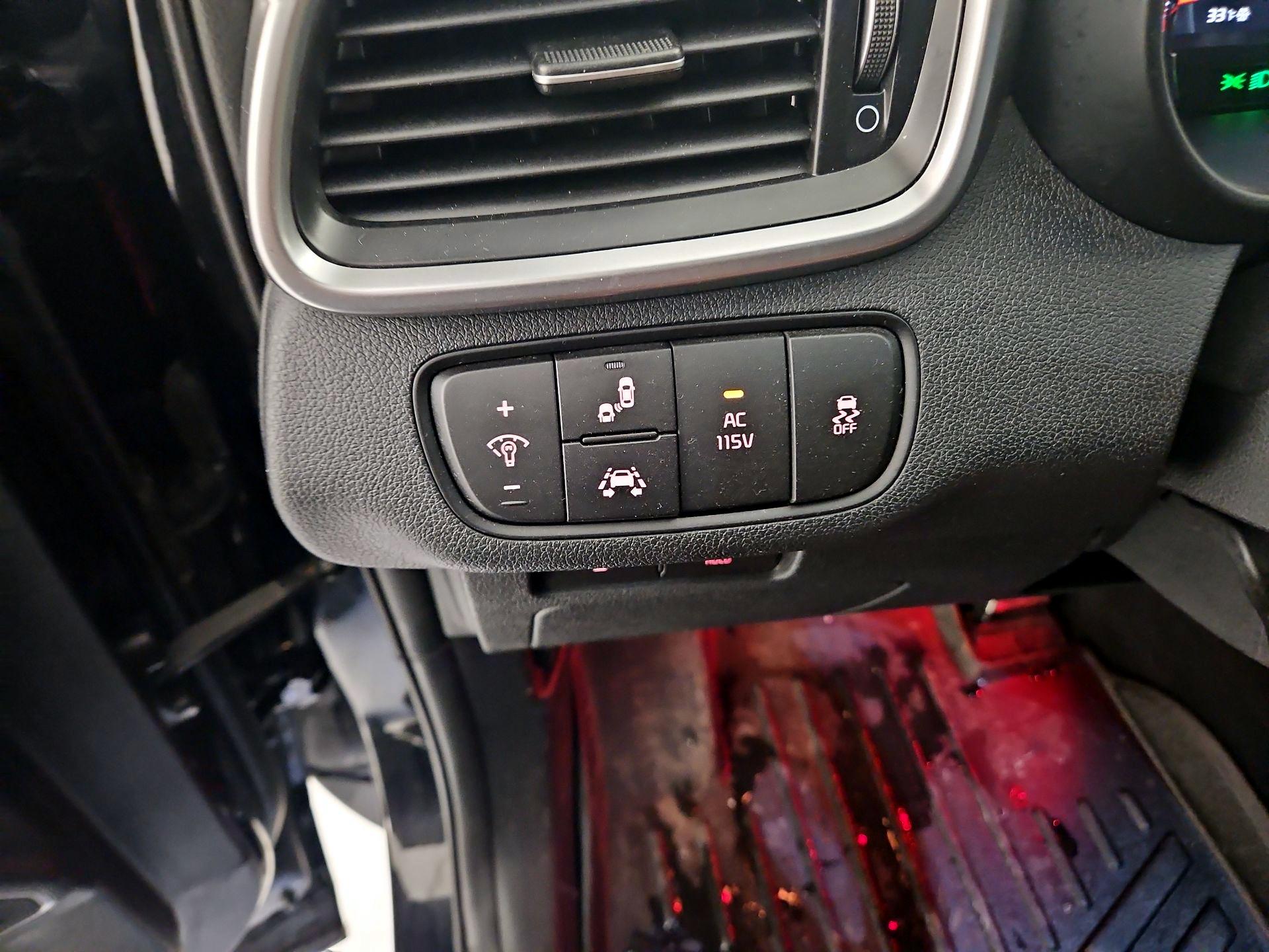 Thumbnail: 2019 Kia Sorento - 13