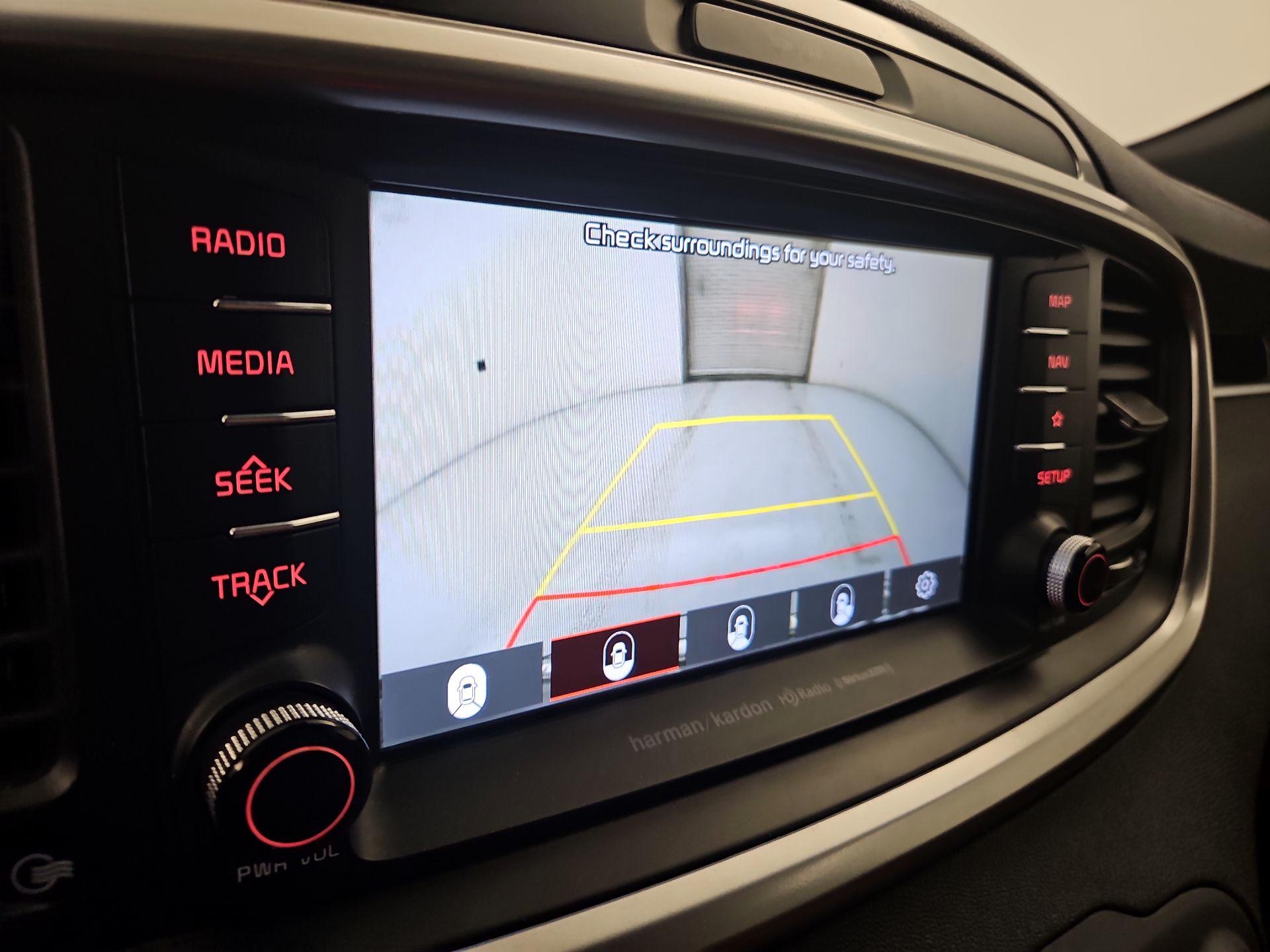 Thumbnail: 2019 Kia Sorento - 15