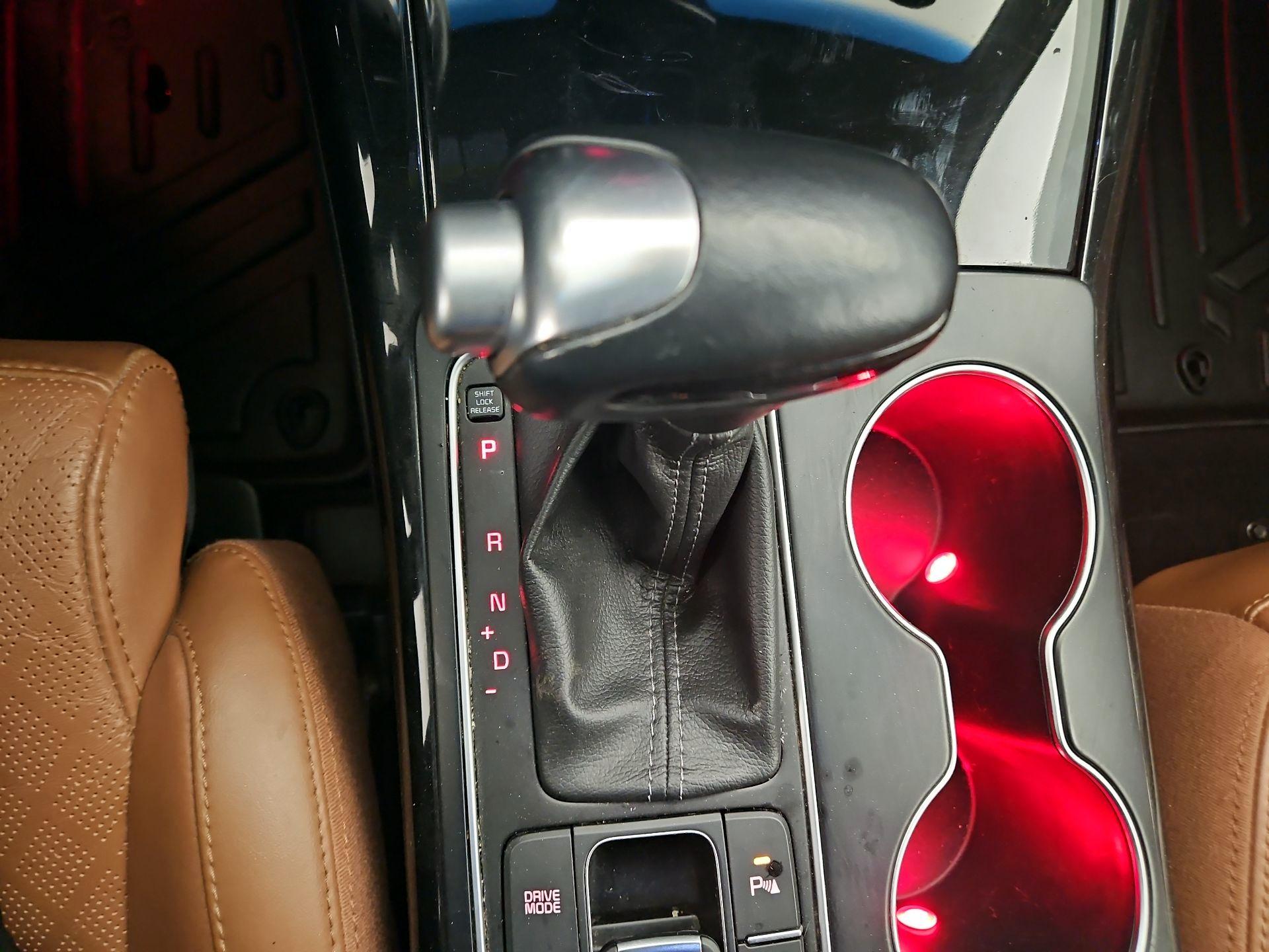 Thumbnail: 2019 Kia Sorento - 18