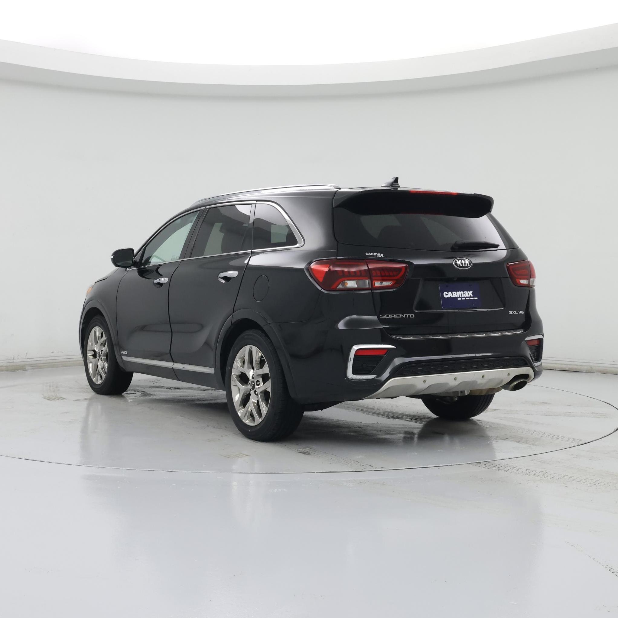 Thumbnail: 2019 Kia Sorento - 2