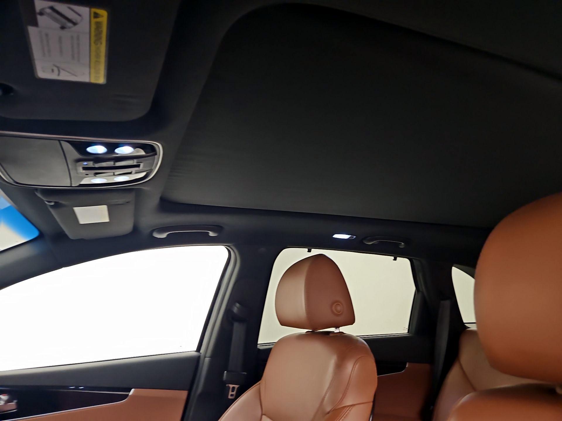 Thumbnail: 2019 Kia Sorento - 20